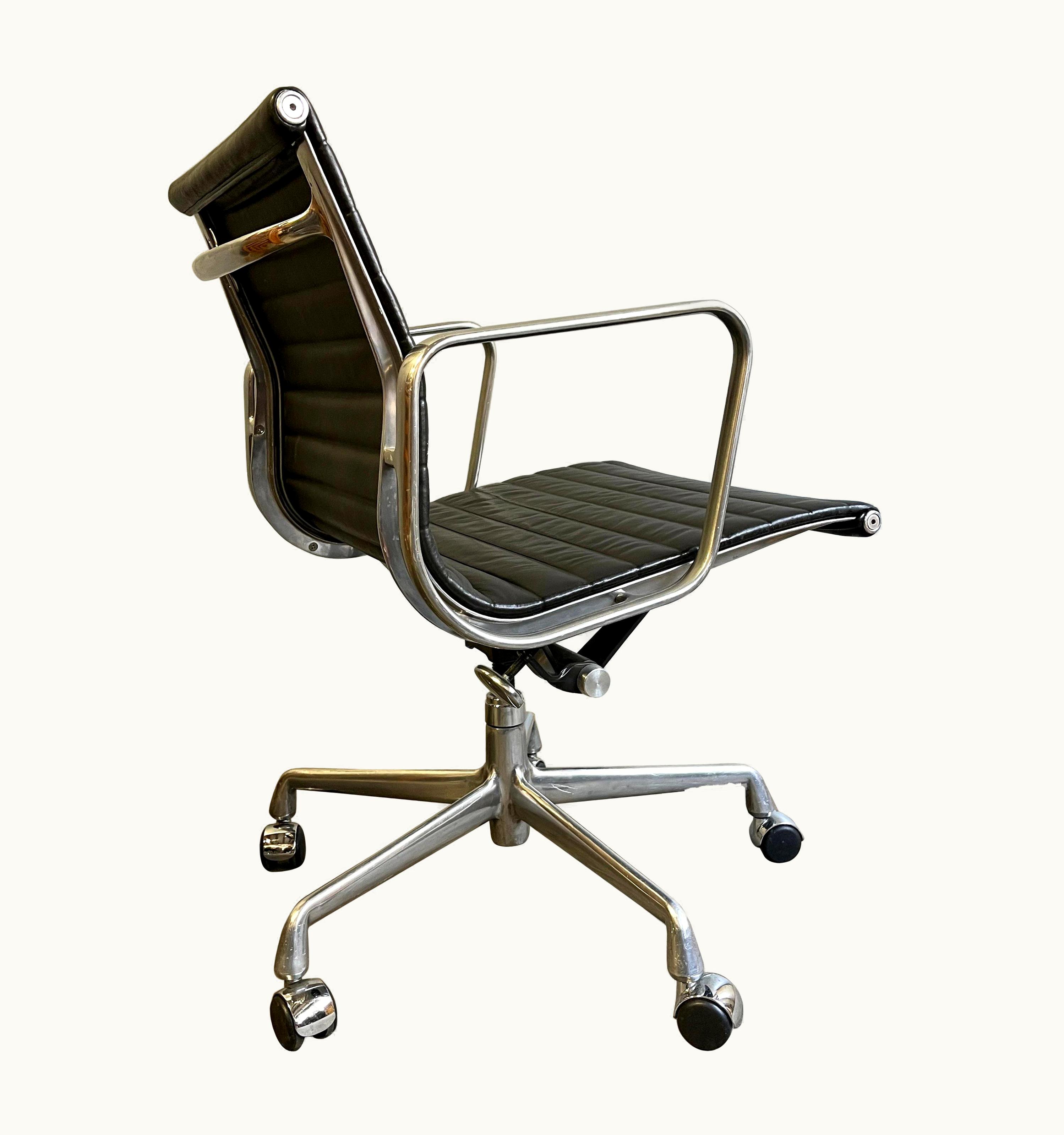 Charles and Ray Eames Up To 8 Leather Eames Aluminium Group Management Chairs For Herman Miller