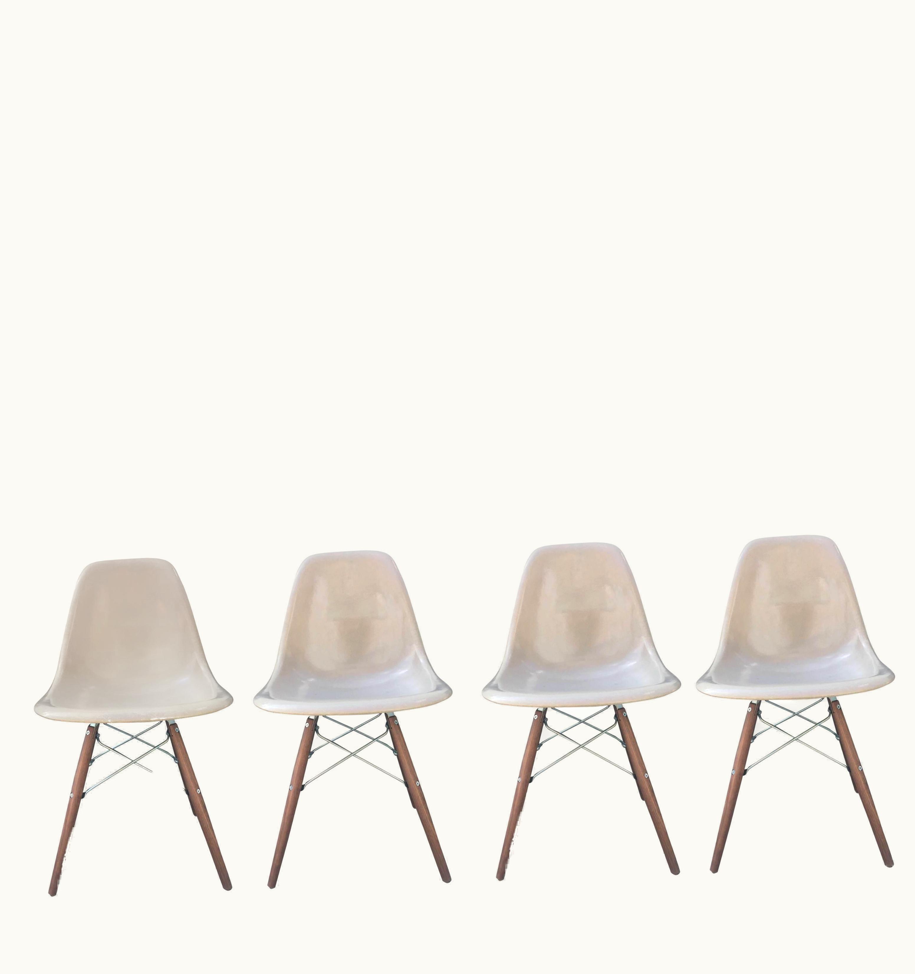 Charles and Ray Eames Eight Herman Miller Eames Dining Chairs In Parchment And Tan