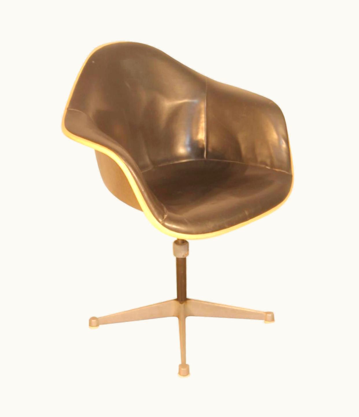 Charles and Ray Eames Charles and Ray Eames Resin Production Chair Herman Miller Design Ray & Charles Eames