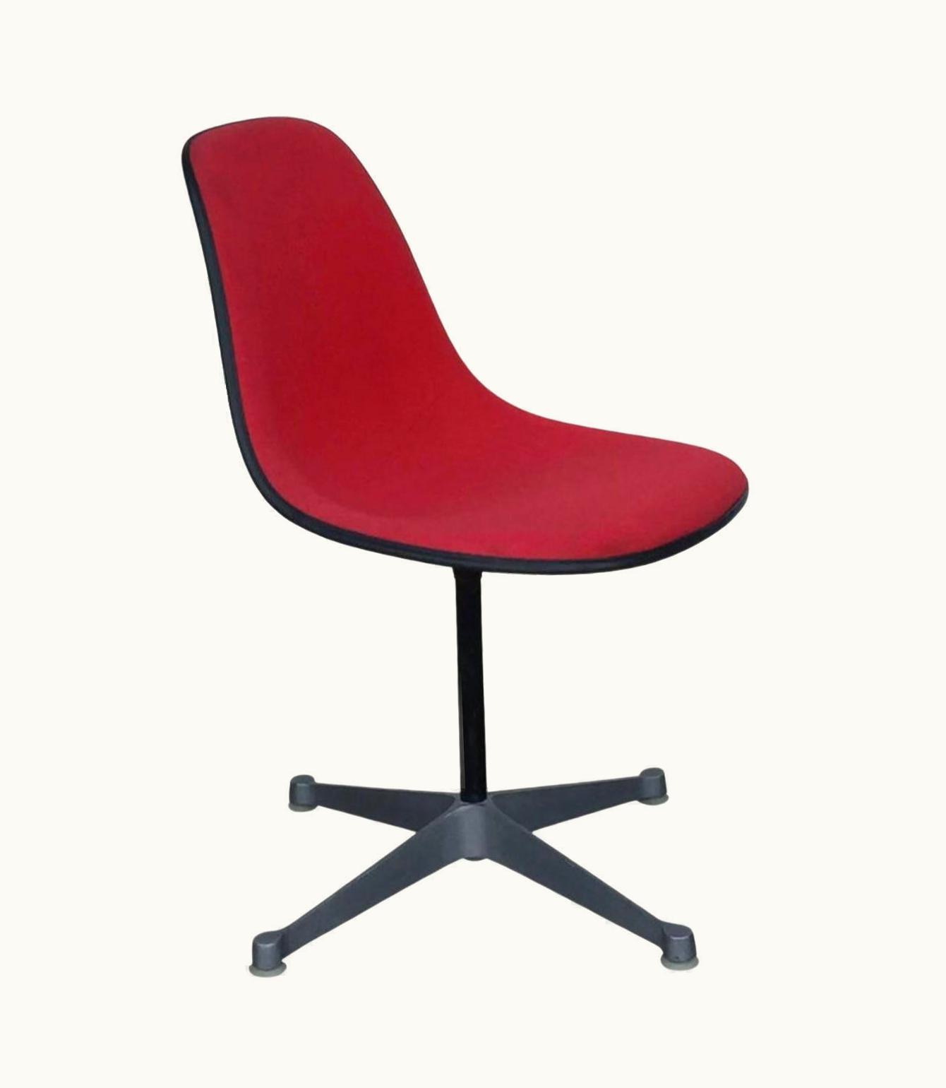 Charles and Ray Eames Charles and Ray Eames Single Vintage Fabric Contractor Base Eames Swiveling Chair UZ0189194