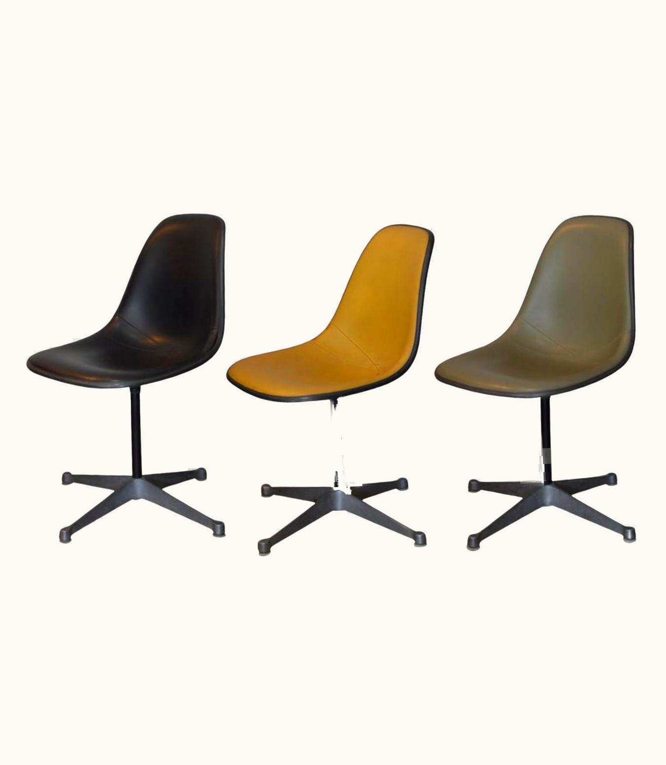 Charles and Ray Eames Charles and Ray Eames Set Of Three Vintage Swiveling Chairs By Eames For Herman Miller UZ0189195