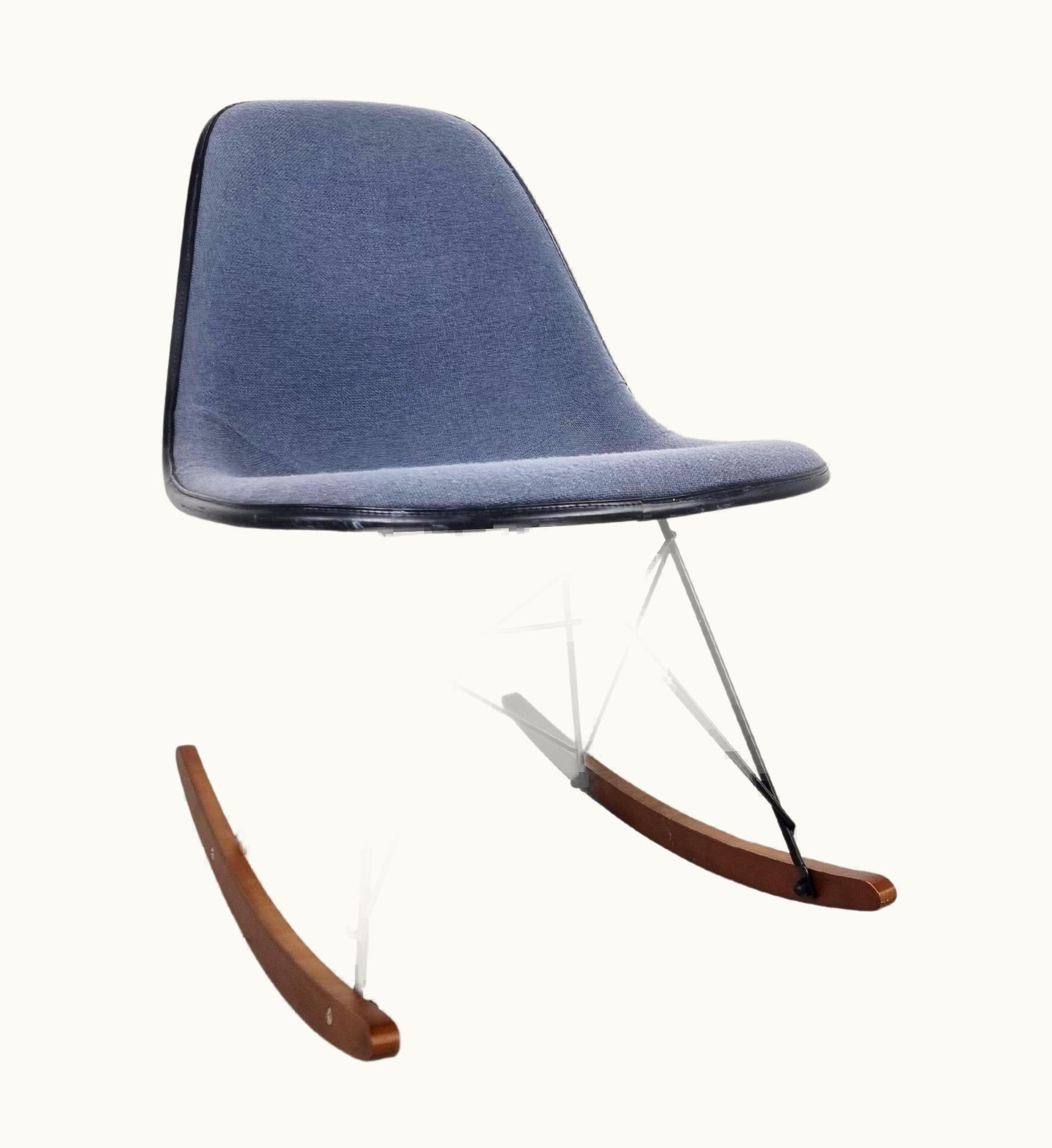 Charles and Ray Eames Charles and Ray Eames Vintage Eames Rocking Chair For Herman Miller, 1970s UZ0189218