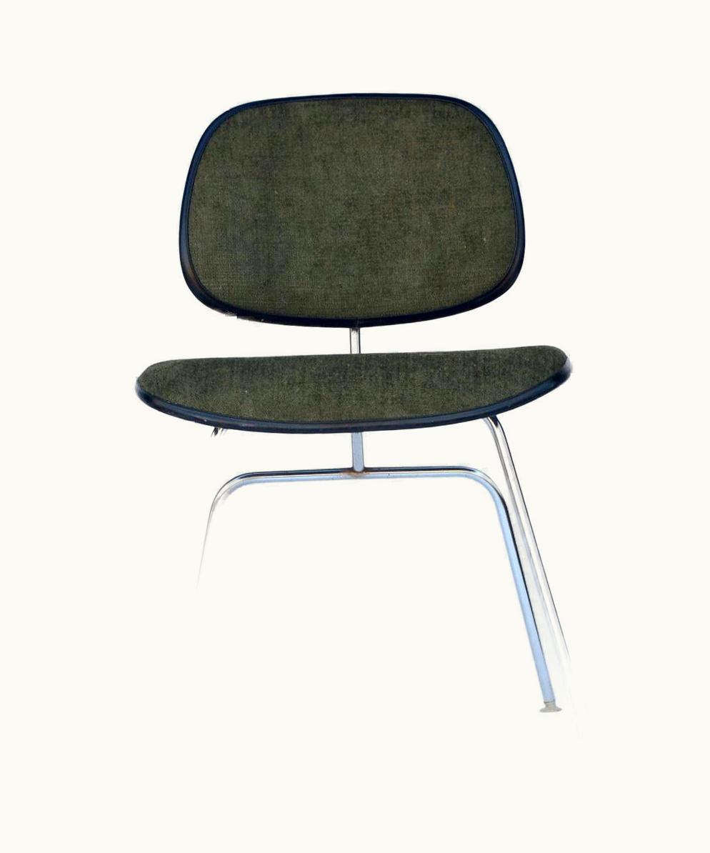 Charles and Ray Eames Charles and Ray Eames Classic Vintage Charles And Ray Eames For Herman Miller DCM Chair UZ0189221