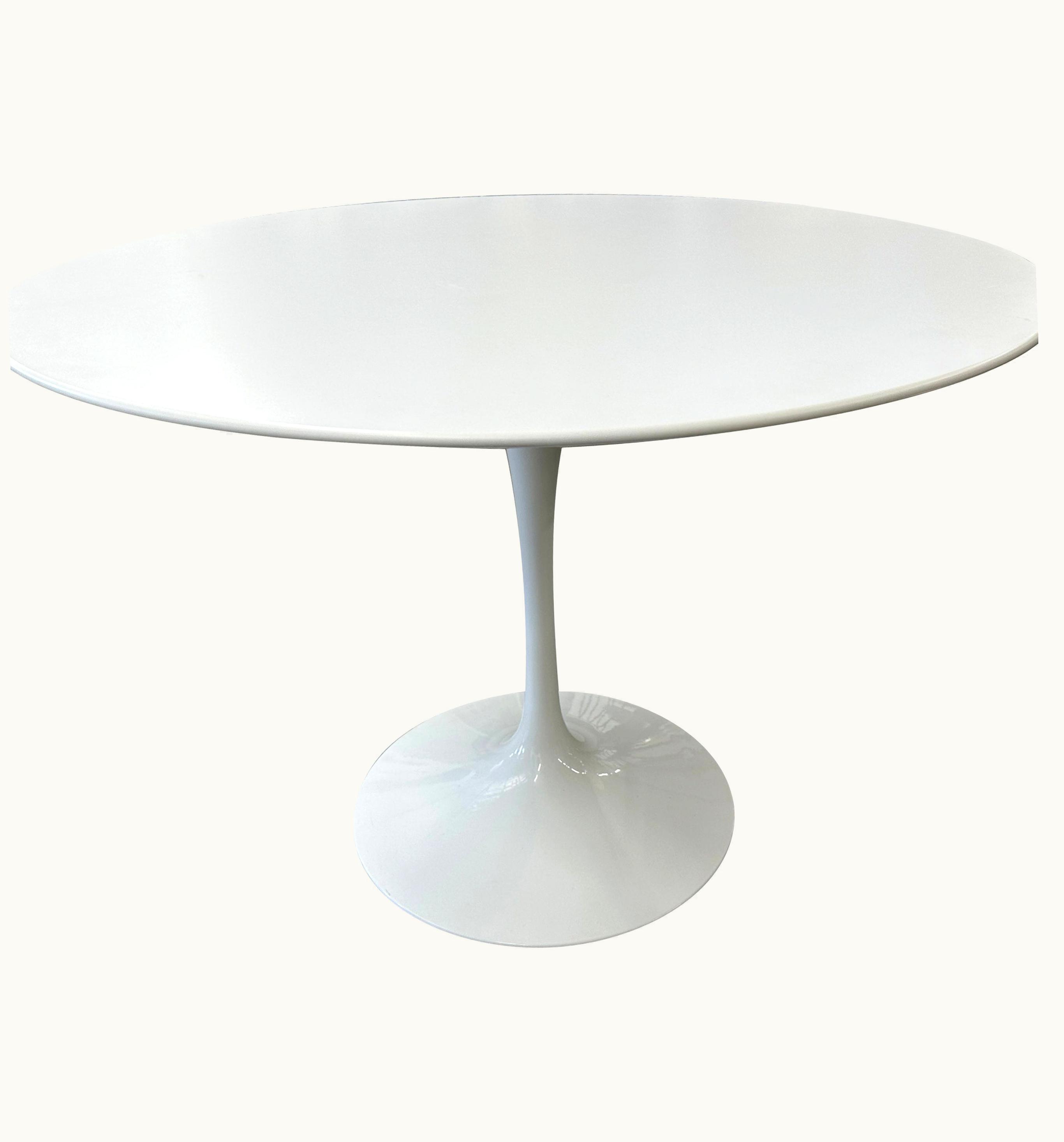 Eero Saarinen Eero Saarinen Knoll Saarinen Round Table
