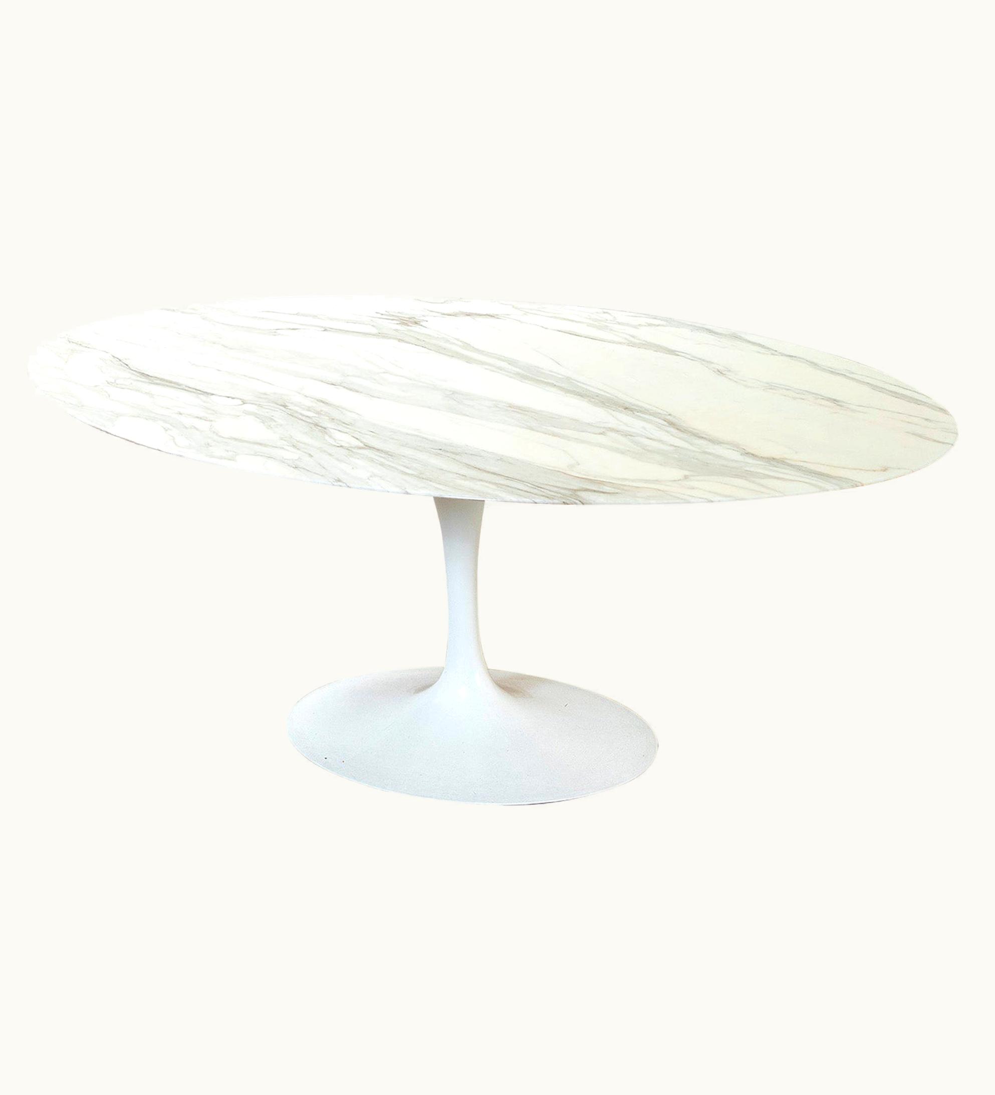 Eero Saarinen Eero Saarinen 20th Century Eero Saarinen Knoll Table Mod Tulip In Calacatta Marble, 70s