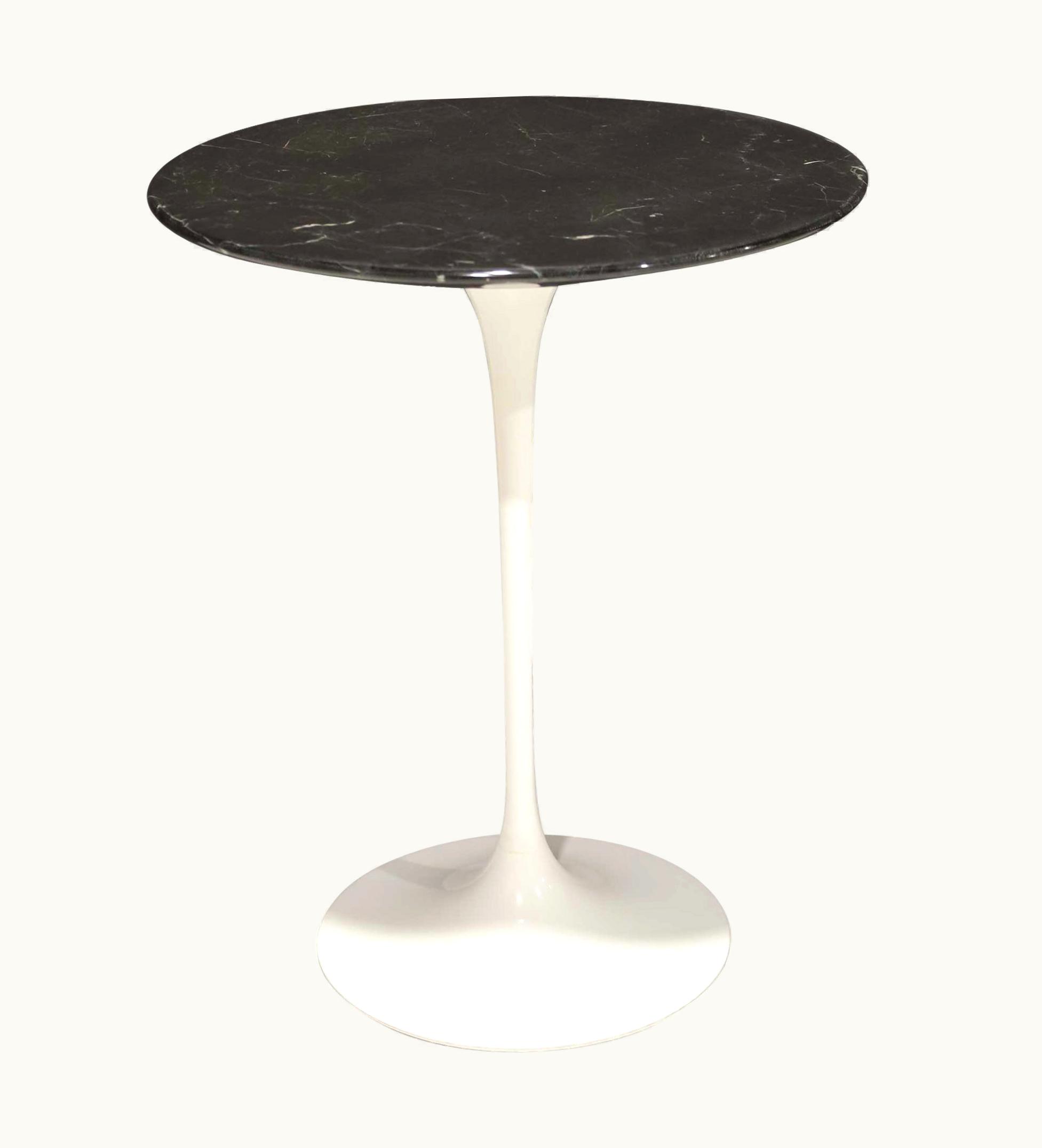 Eero Saarinen Eero Saarinen For Knoll Tulip Table With Black Marble Top And White Base