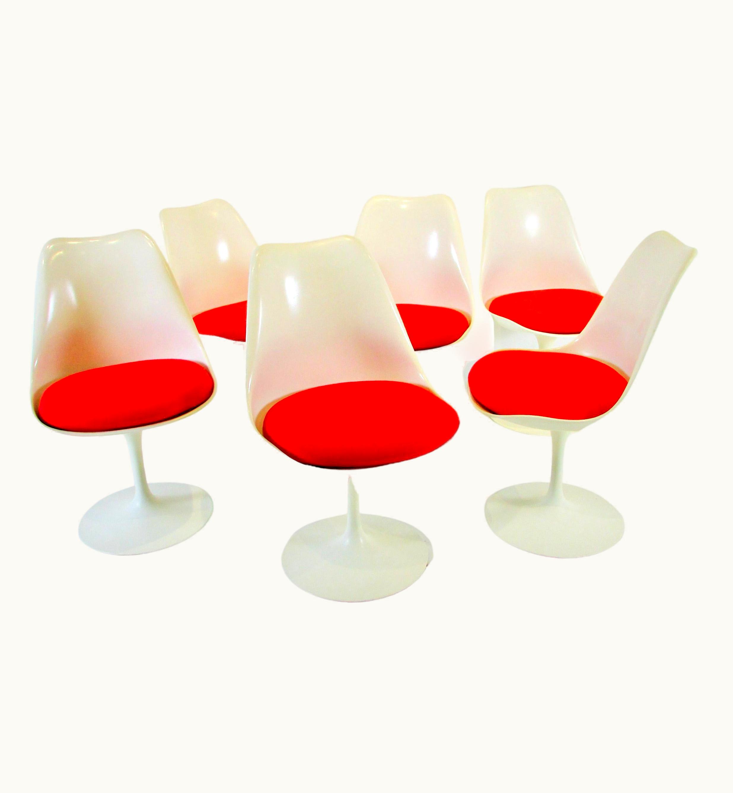 Eero Saarinen Eero Saarinen Six Eero Saarinen For Knoll Tulip Group Dining Chairs With Red Cushions