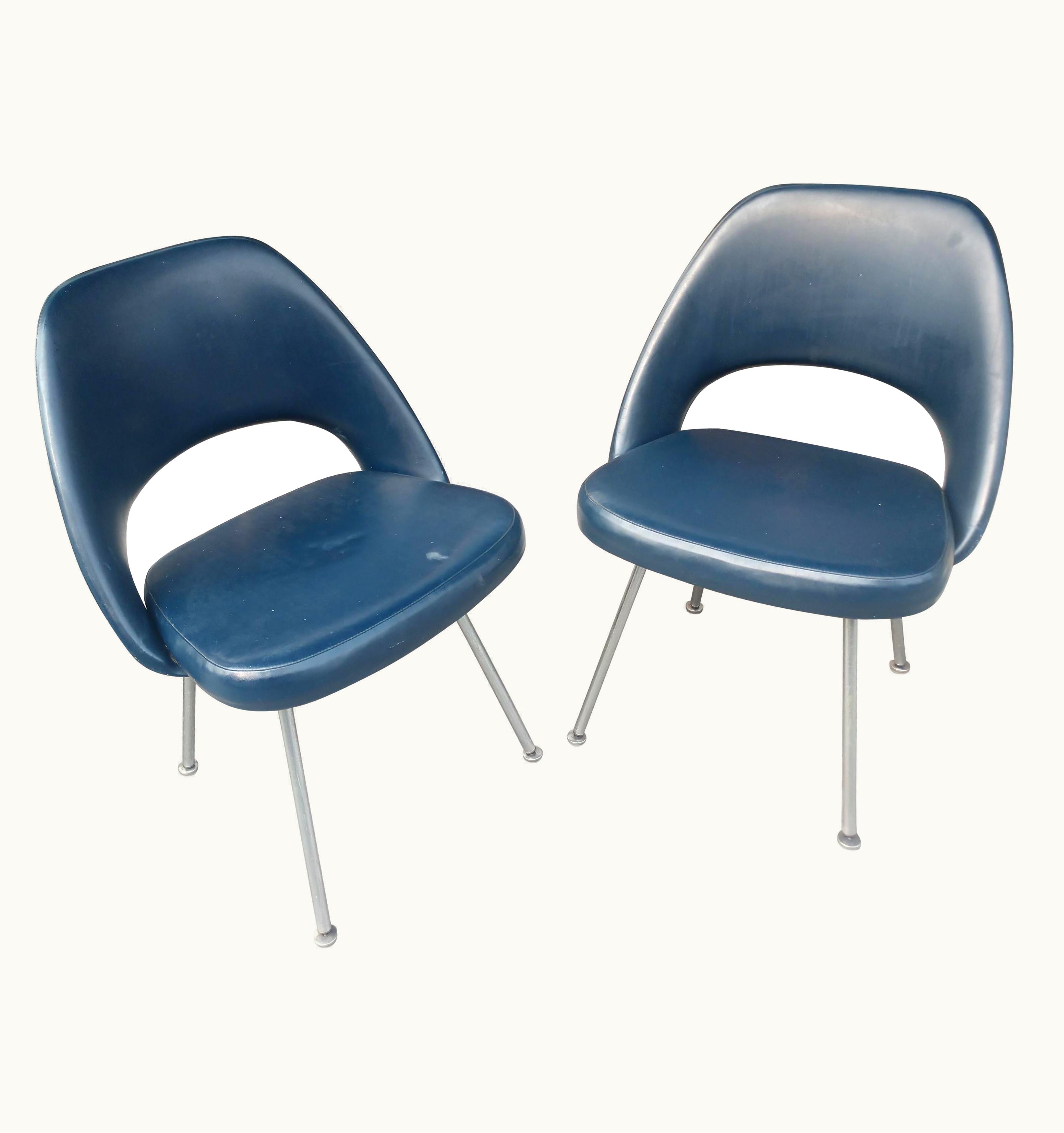 Eero Saarinen Eero Saarinen Pair Of Eero Saarinen Executive Side Chairs