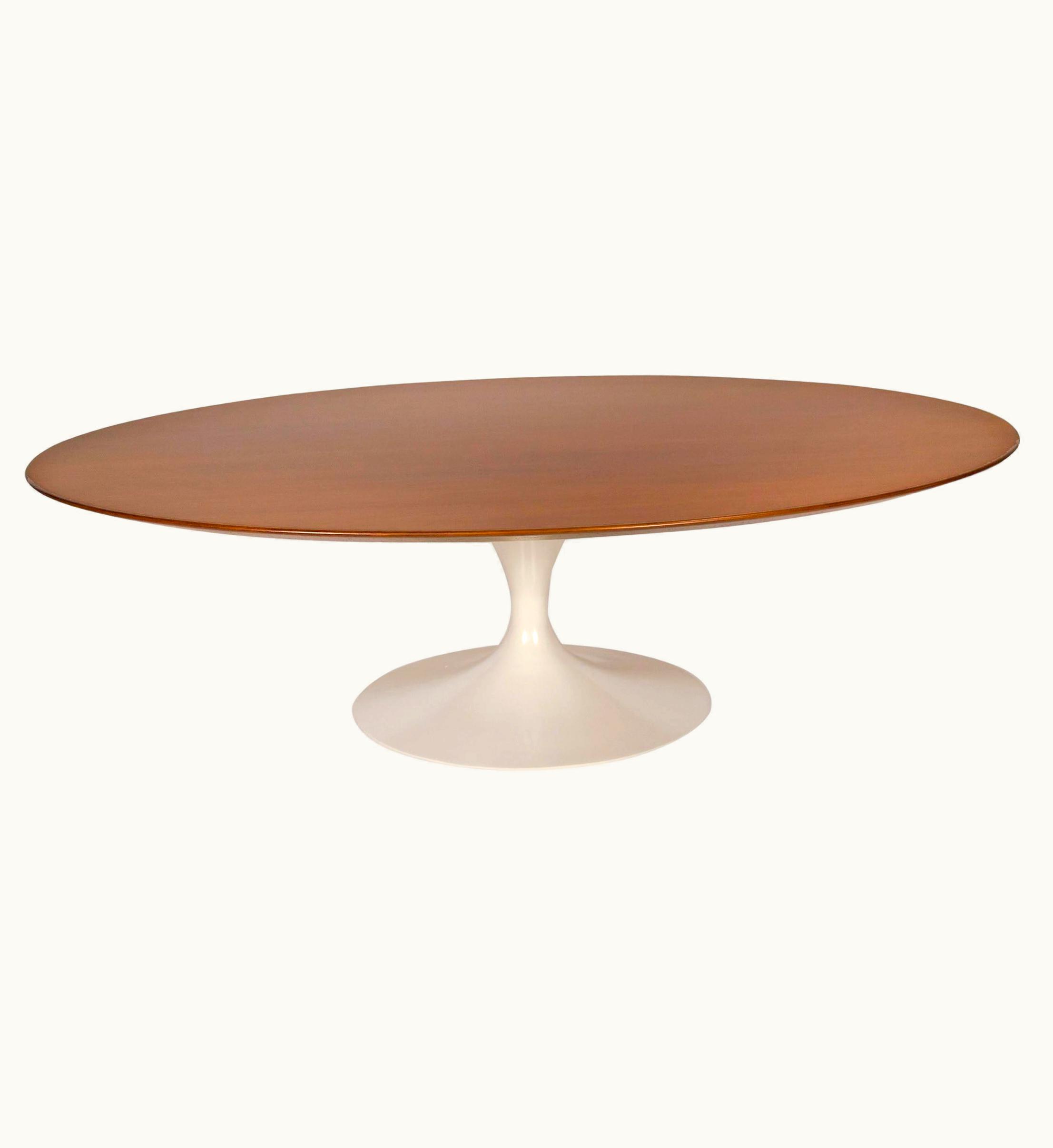 Eero Saarinen Eero Saarinen 1960s Eero Saarinen Oval Walnut Coffee Table For Knoll