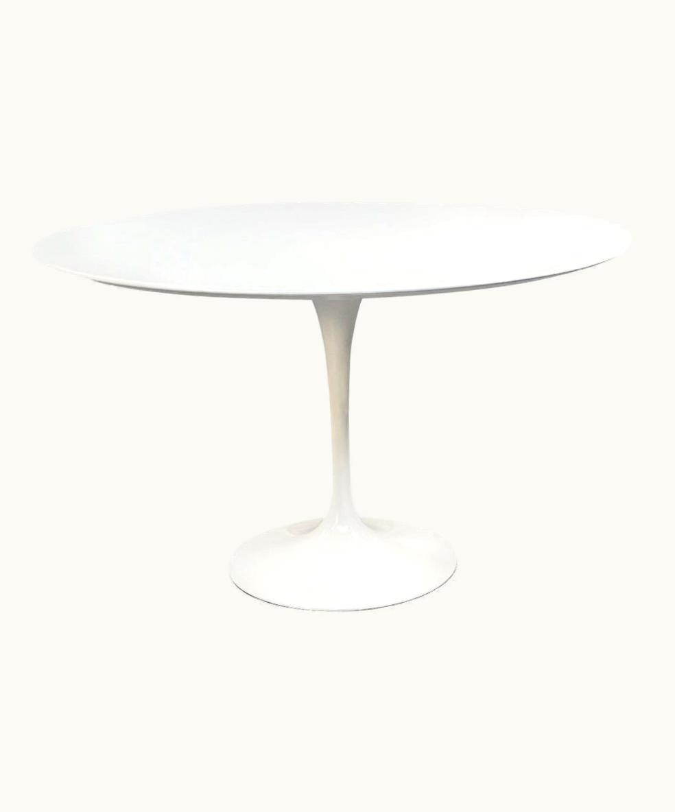 Eero Saarinen Eero Saarinen Italian Mid-Century White Wood Metal Tulip Table By Saarinen For Knoll, 1950s