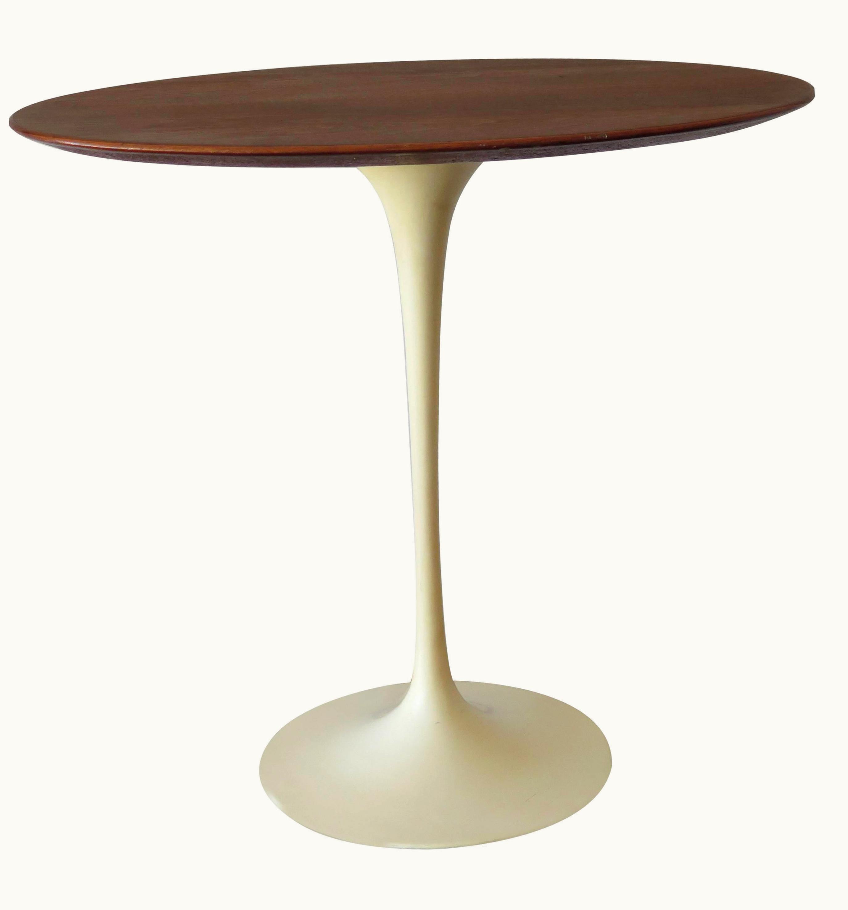 Eero Saarinen Eero Saarinen Knoll Elliptical Table Walnut