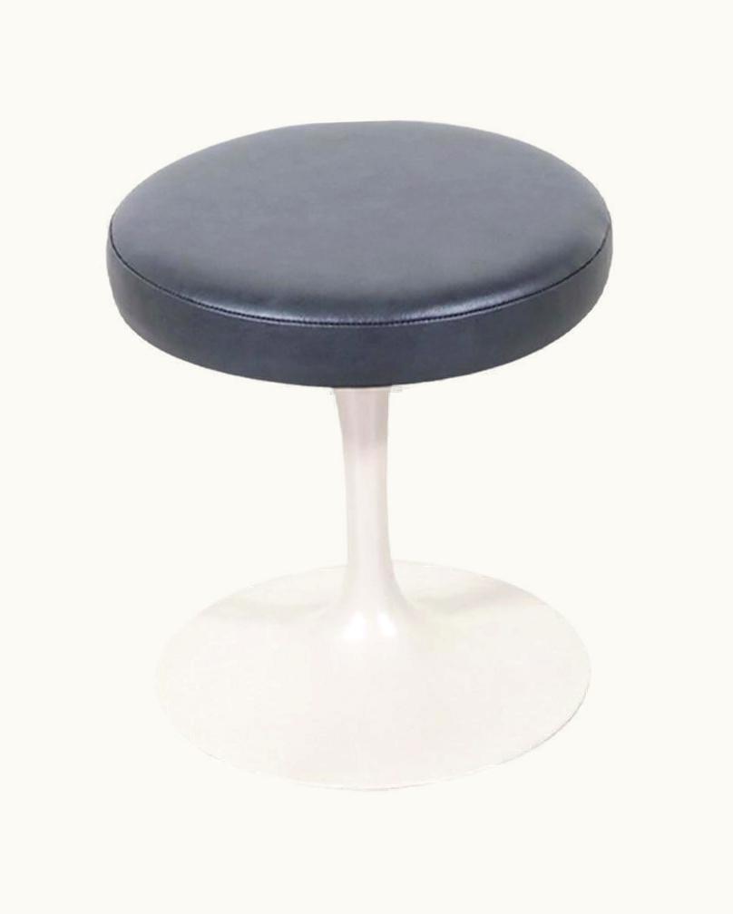 Eero Saarinen Eero Saarinen Classic Eero Saarinen Tulip Stool With Grey Leather For Knoll