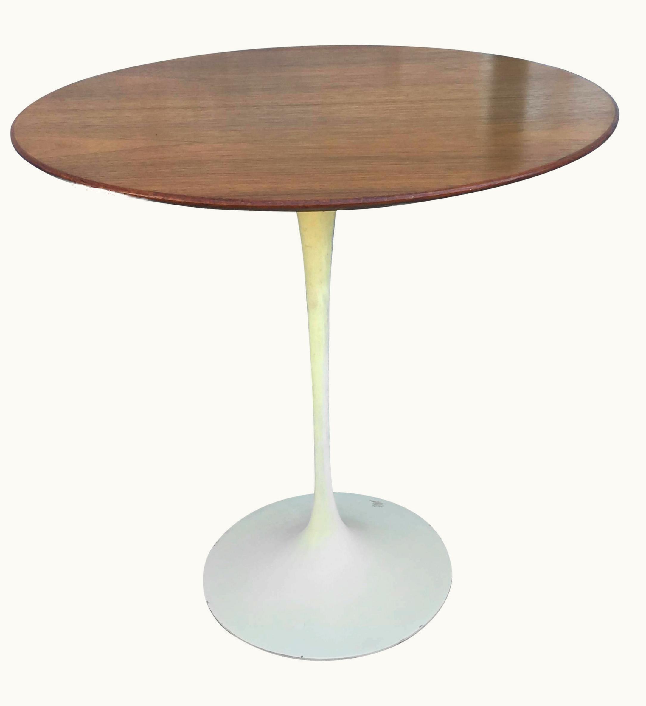 Eero Saarinen Eero Saarinen Vintage Knoll Walnut Tulip Side Table By Eero Saarinen