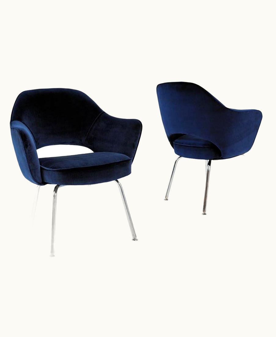 Eero Saarinen Eero Saarinen Executive Armchair In Royal Blue Velvet