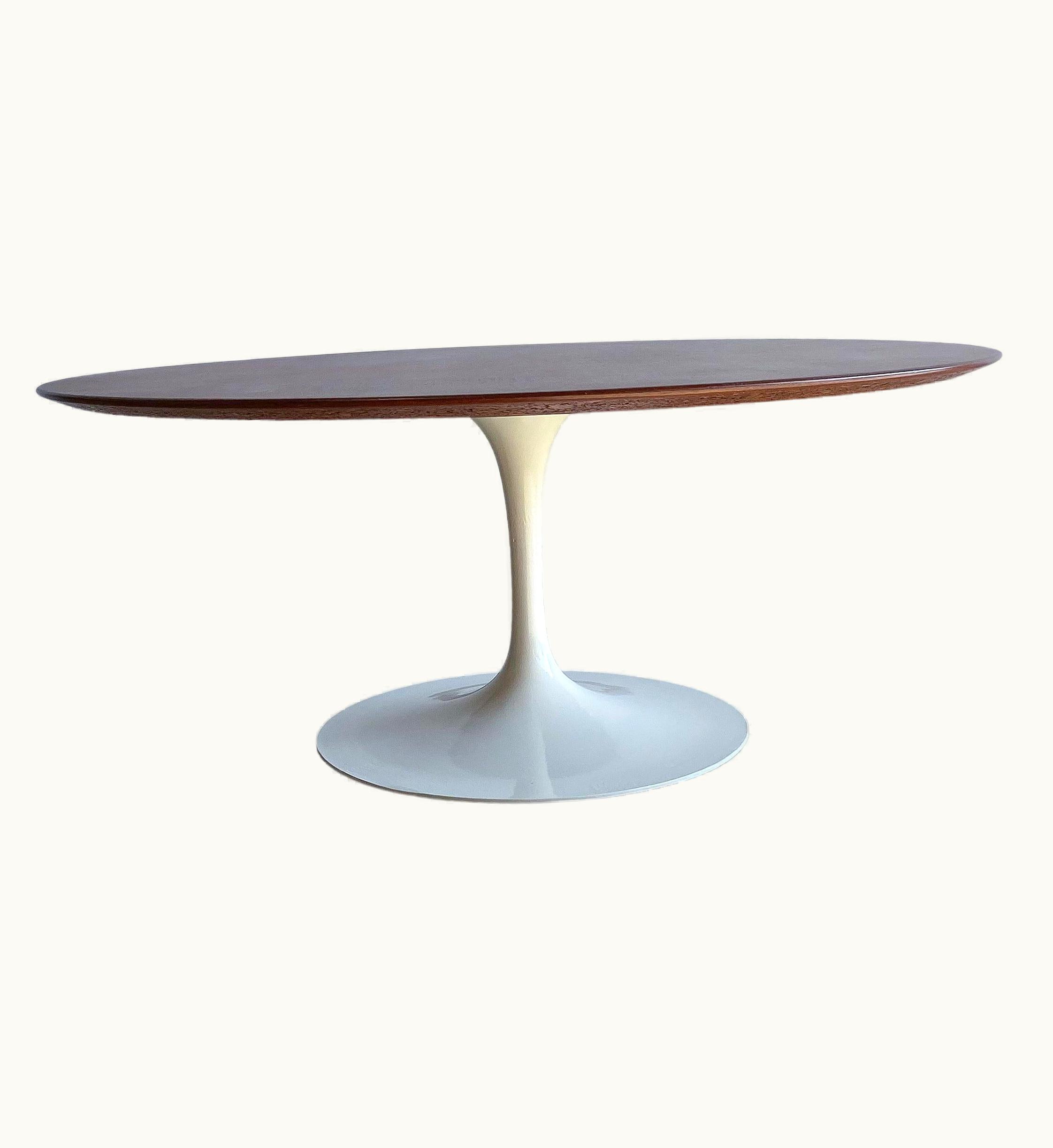 Eero Saarinen Eero Saarinen Coffee Table For Knoll, Walnut, 1970s
