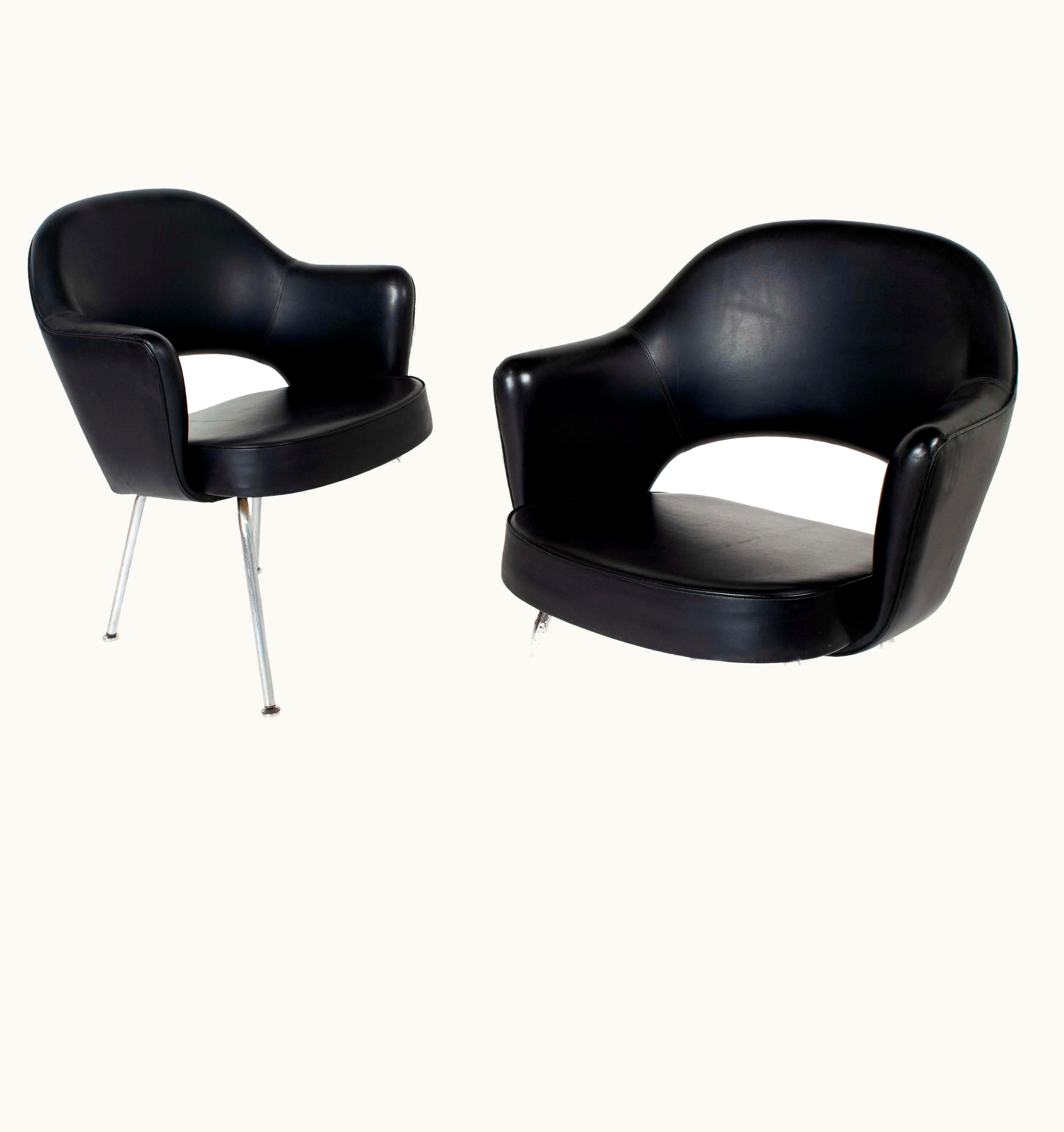 Eero Saarinen Eero Saarinen Set Of Two Eero Saarinen Exectuvie Chairs With Armrests For Knoll De Coene