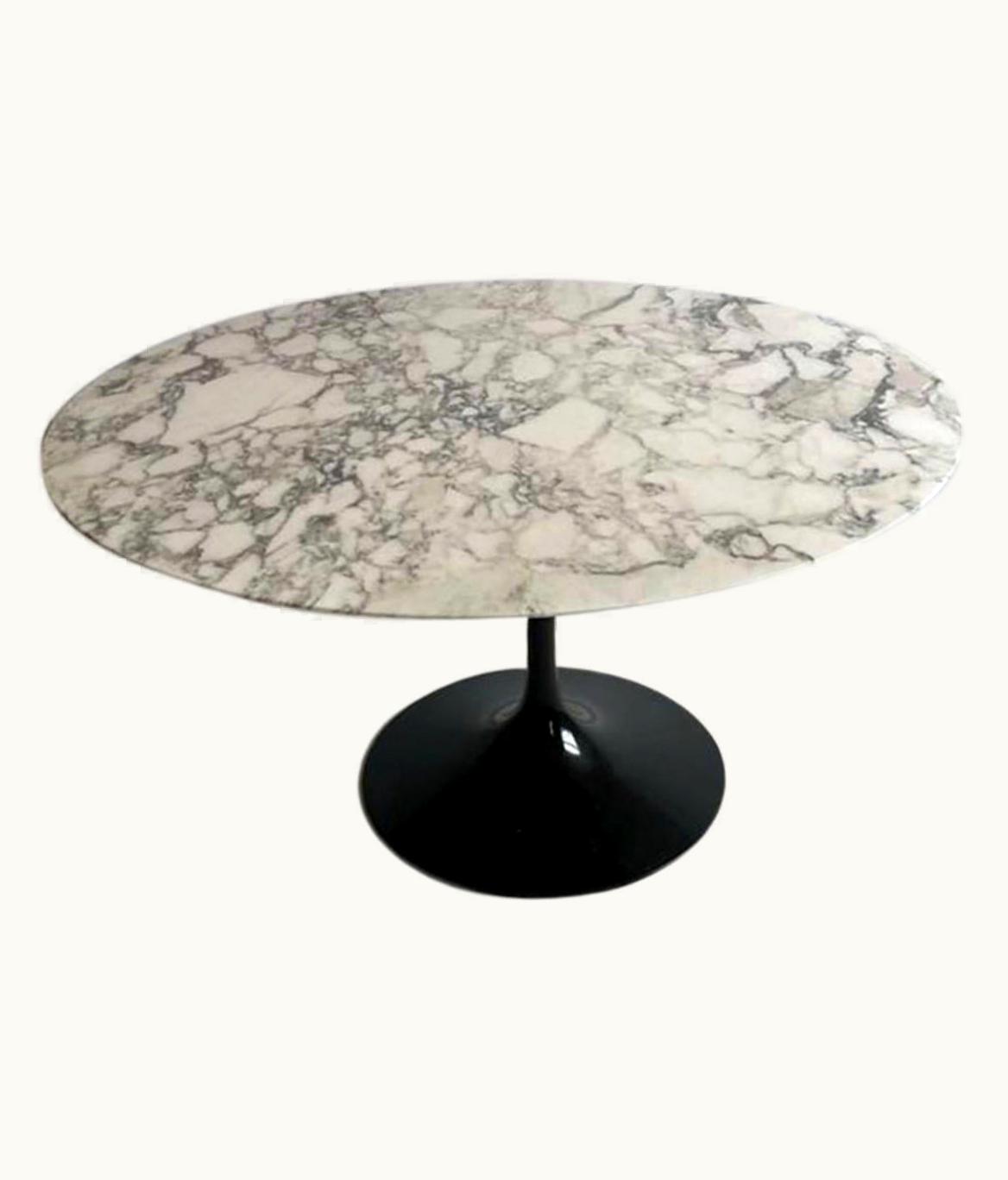 Eero Saarinen Eero Saarinen Knoll Saarinen Arabescato Marble Pedestal Table