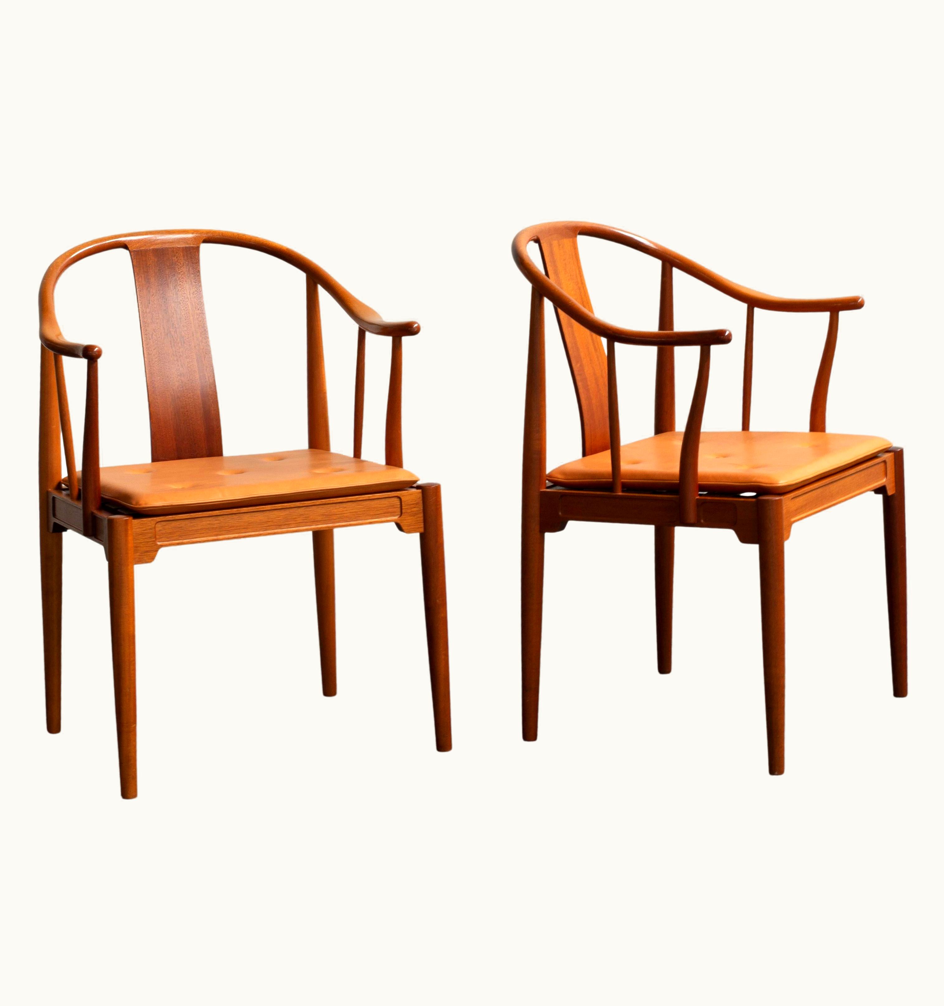 Hans J. Wegner Hans J. Wegner Pair Of Chinese Chairs In Mahogany For Fritz Hansen