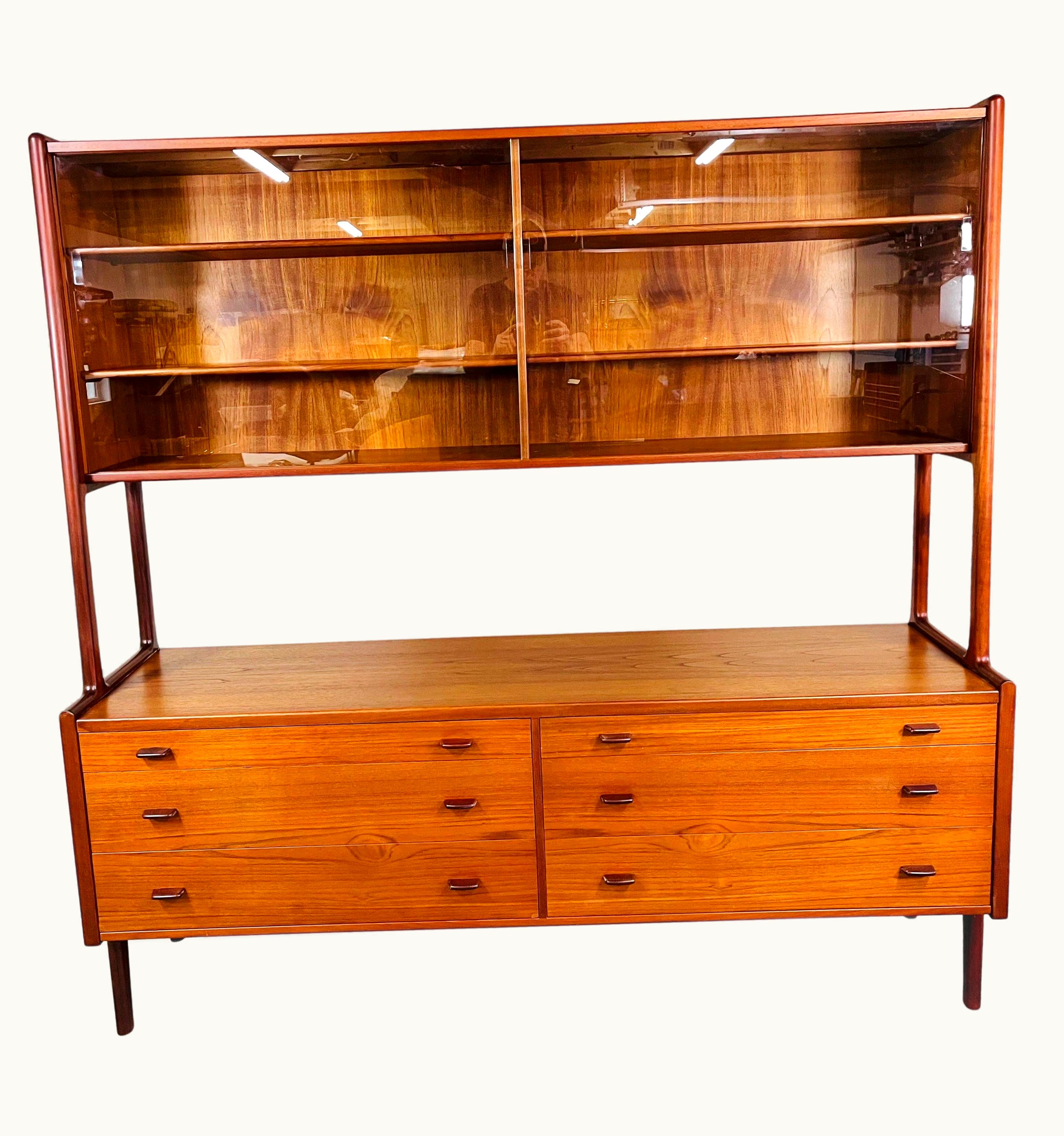 Hans J. Wegner Hans J. Wegner Ry20 Tall Teak Sideboard Hutch Credenza