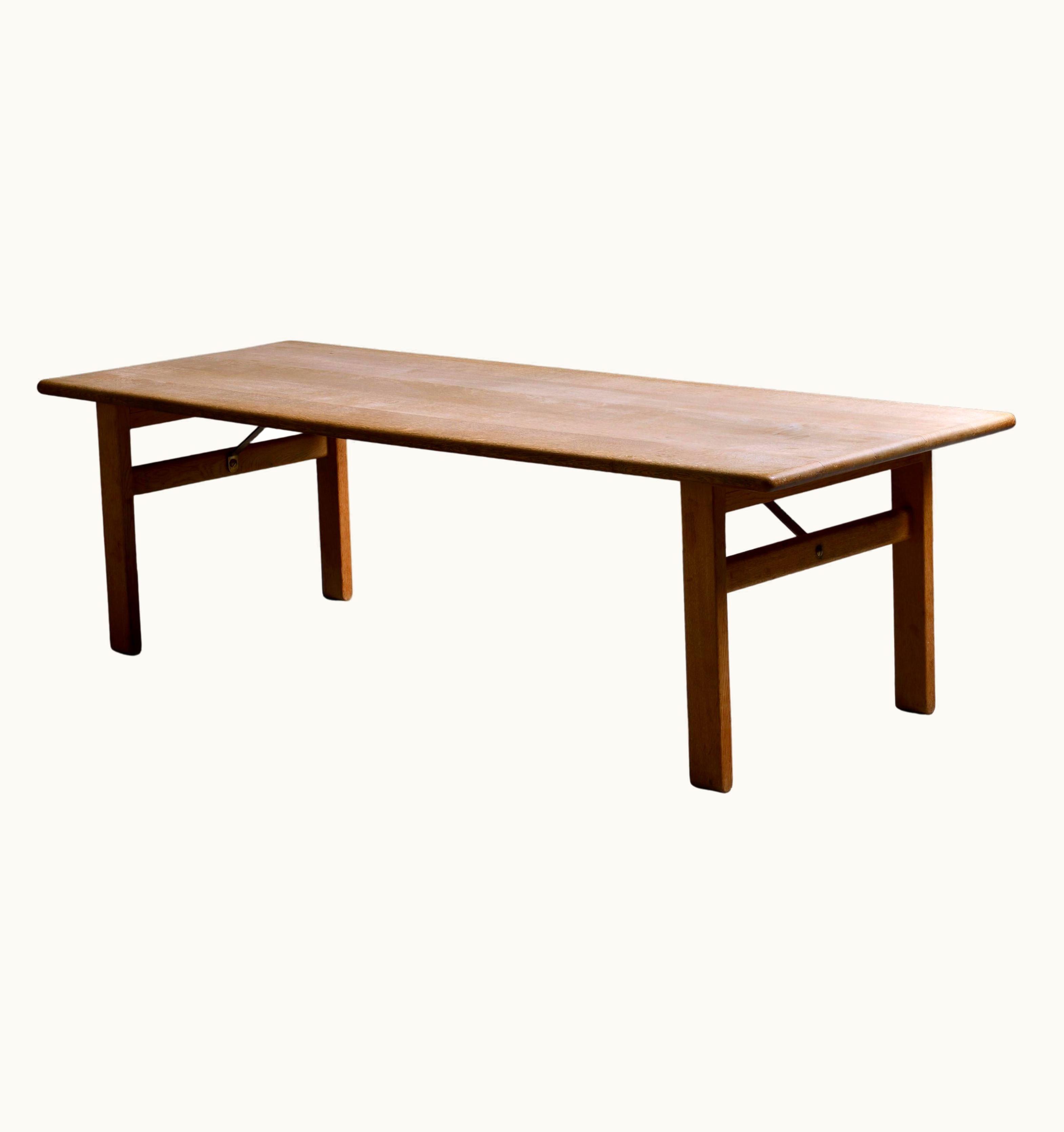 Hans J. Wegner Hans J. Wegner Ge290 Oak Coffee Table For GETAMA