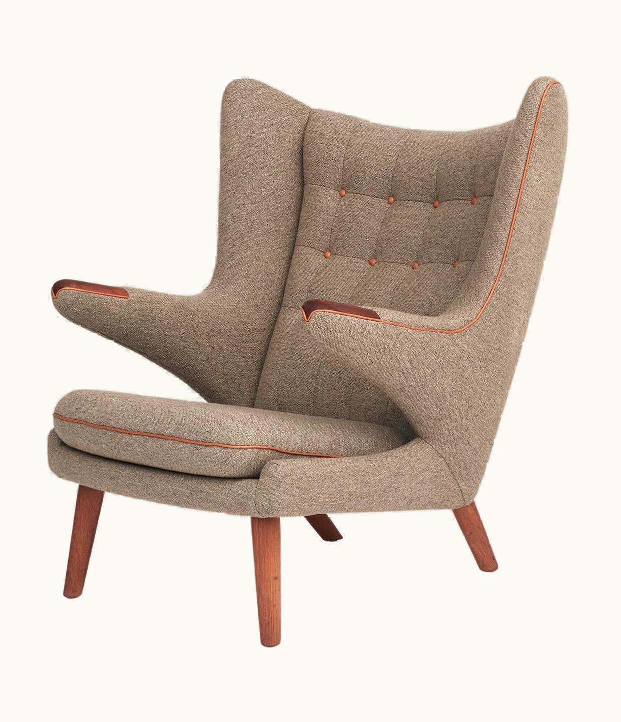 Hans J. Wegner Hans J. Wegner, Papa Bear Chair