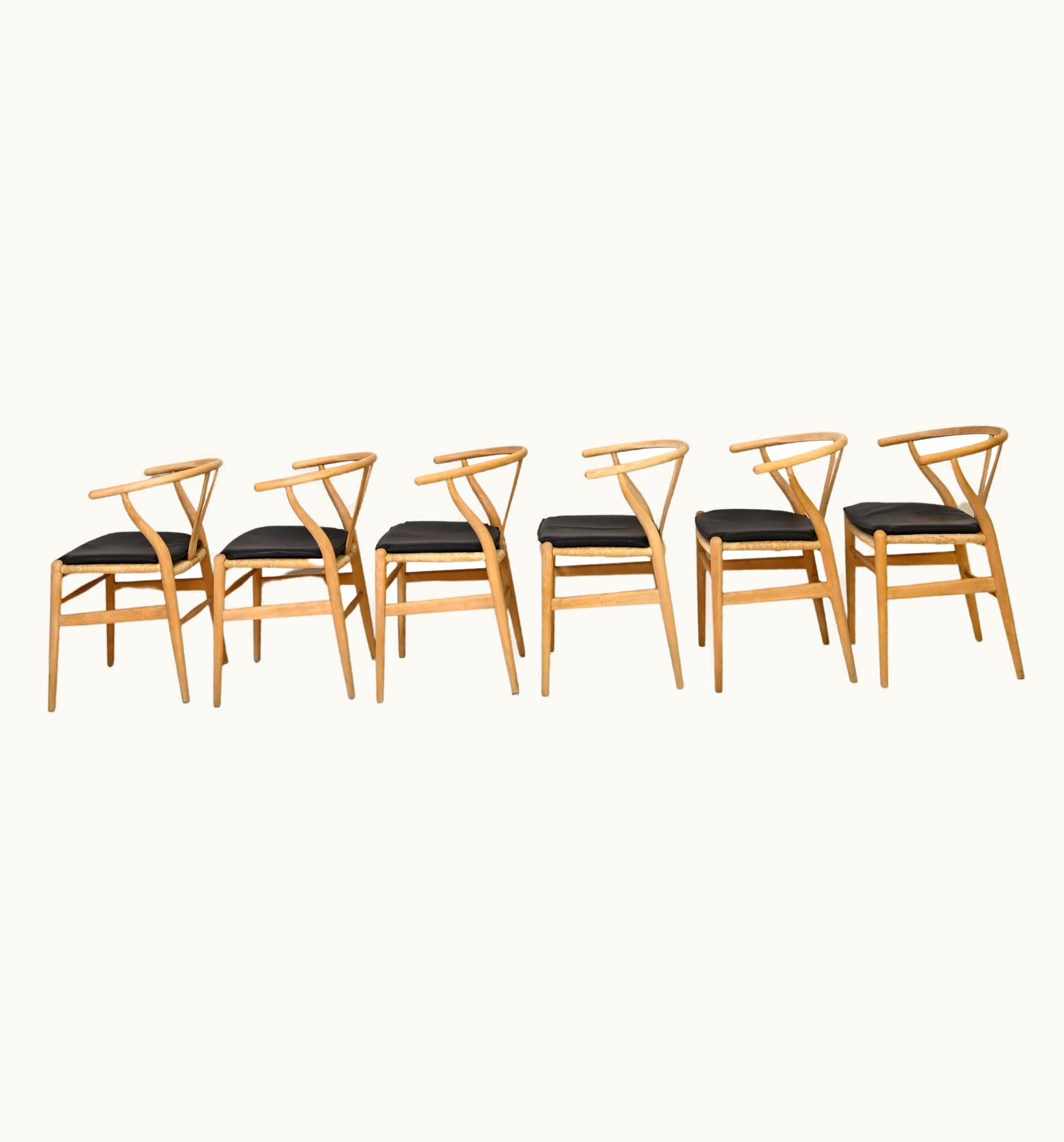 Hans J. Wegner Hans J. Wegner Set Of Six 'Wishbone Chair' Model Chairs By Hans J. Wegner With Leather Cushions