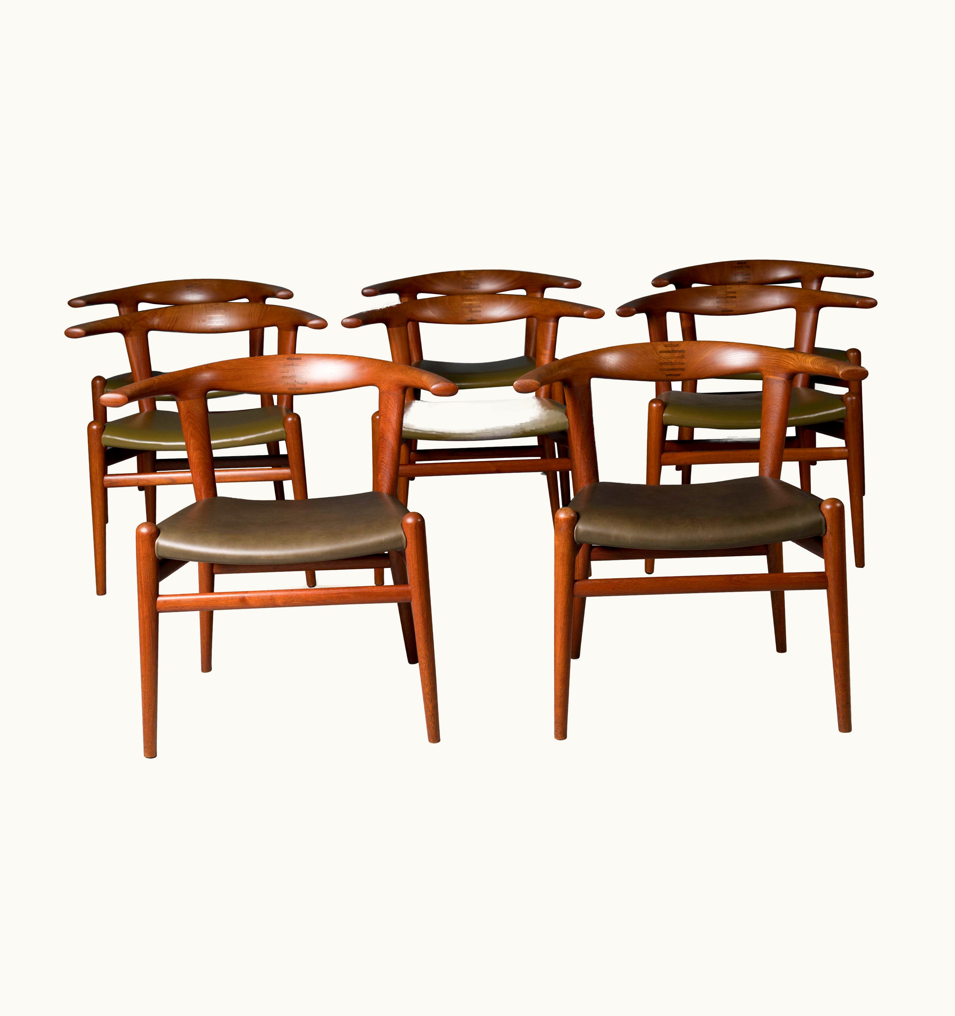 Hans J. Wegner Hans J. Wegner Rare Set Of 8 Hans Wegner Bullhorn Chairs By Johannes Hansen