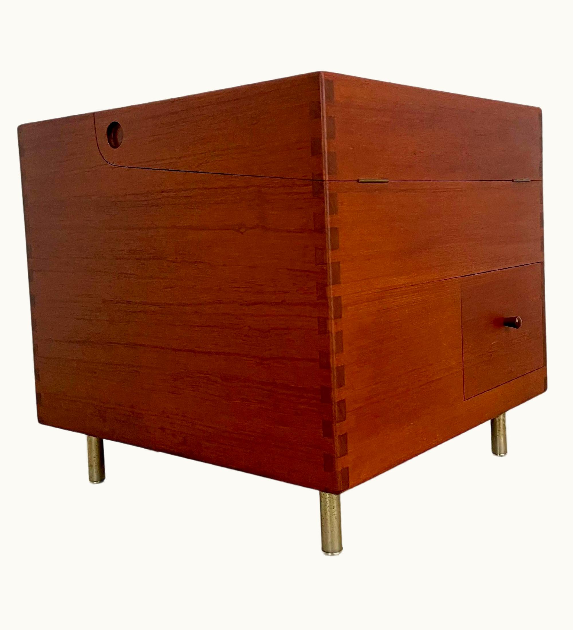 Hans J. Wegner Hans J. Wegner Bar Cube Teak Early