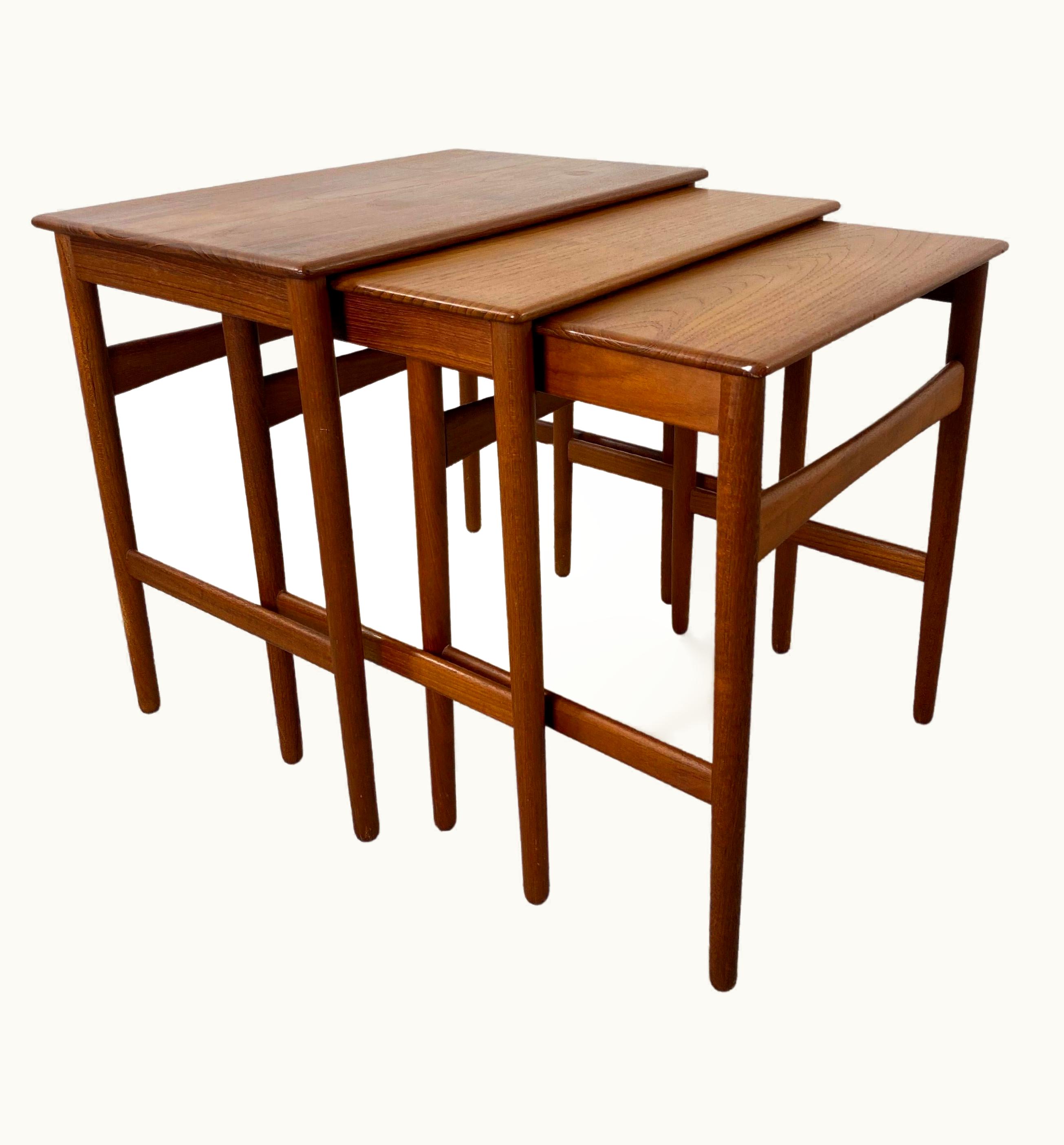 Hans J. Wegner Hans J. Wegner AT40 Nesting Tables In Teak By Hans Wegner For Andreas Tuck, 1960s