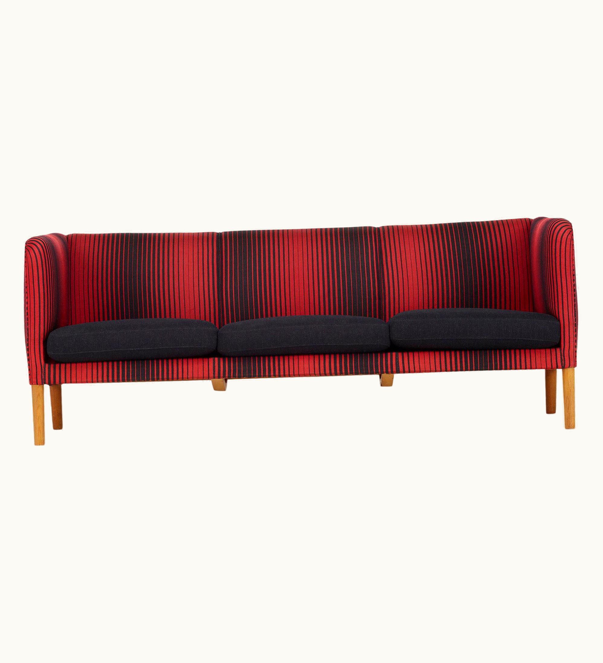 Hans J. Wegner Hans J. Wegner AP18 Sofa
