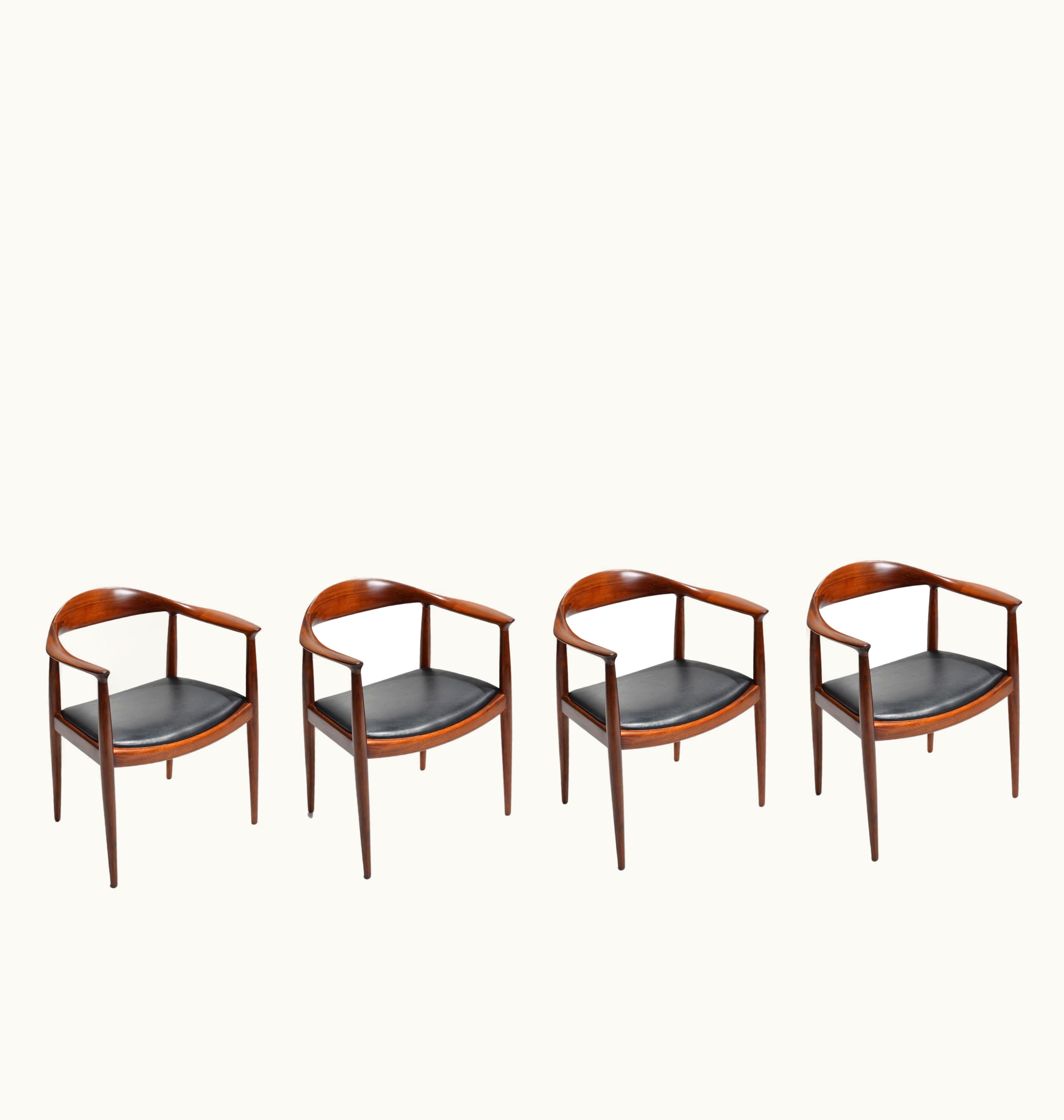 Hans J. Wegner Hans J. Wegner 8 Hans Wegner For Johannes Hansen JH-503 Chairs In Walnut And Leather