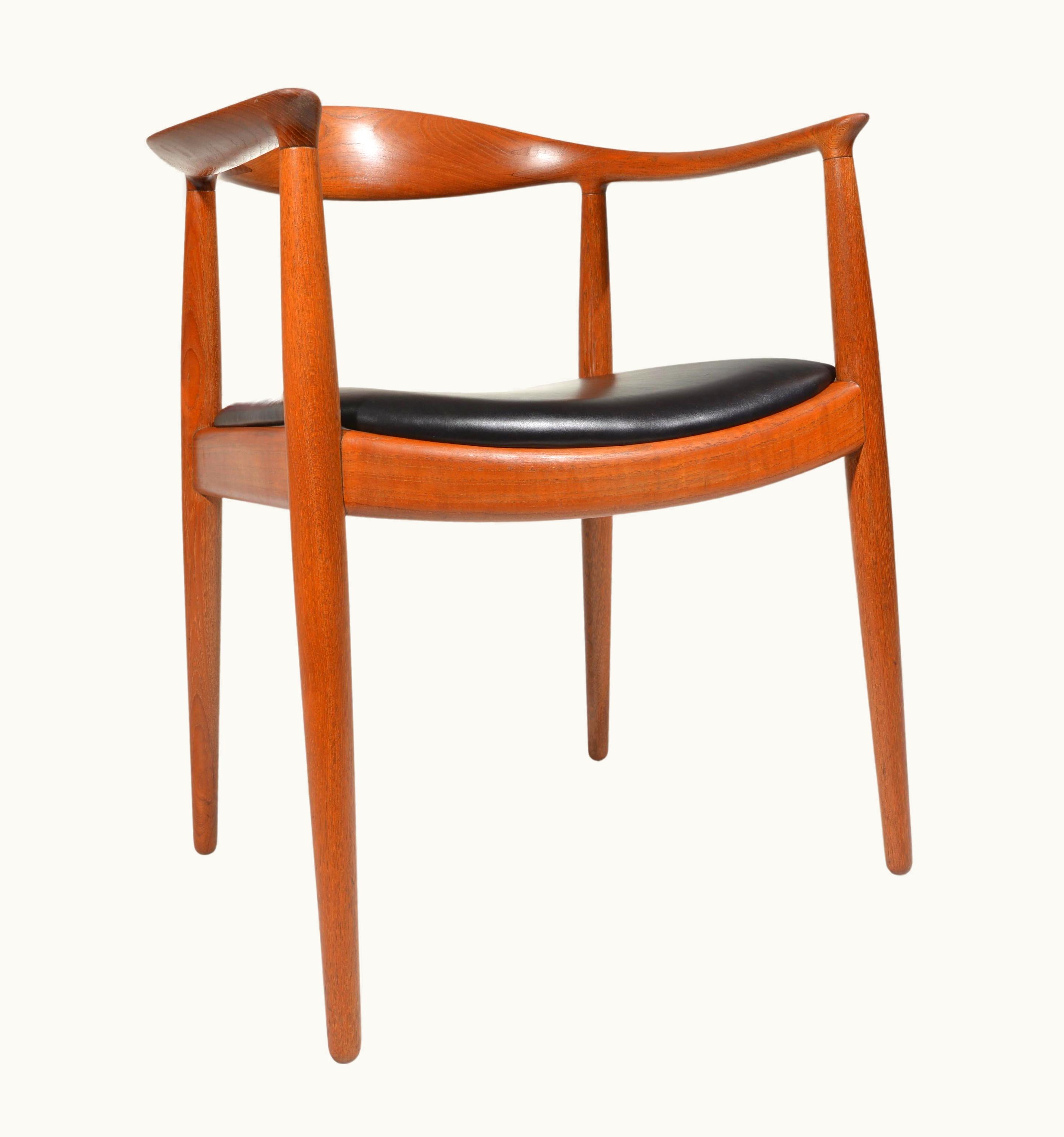 Hans J. Wegner Hans J. Wegner 5 Hans Wegner For Johannes Hansen JH-503 Chairs In Teak And Leather