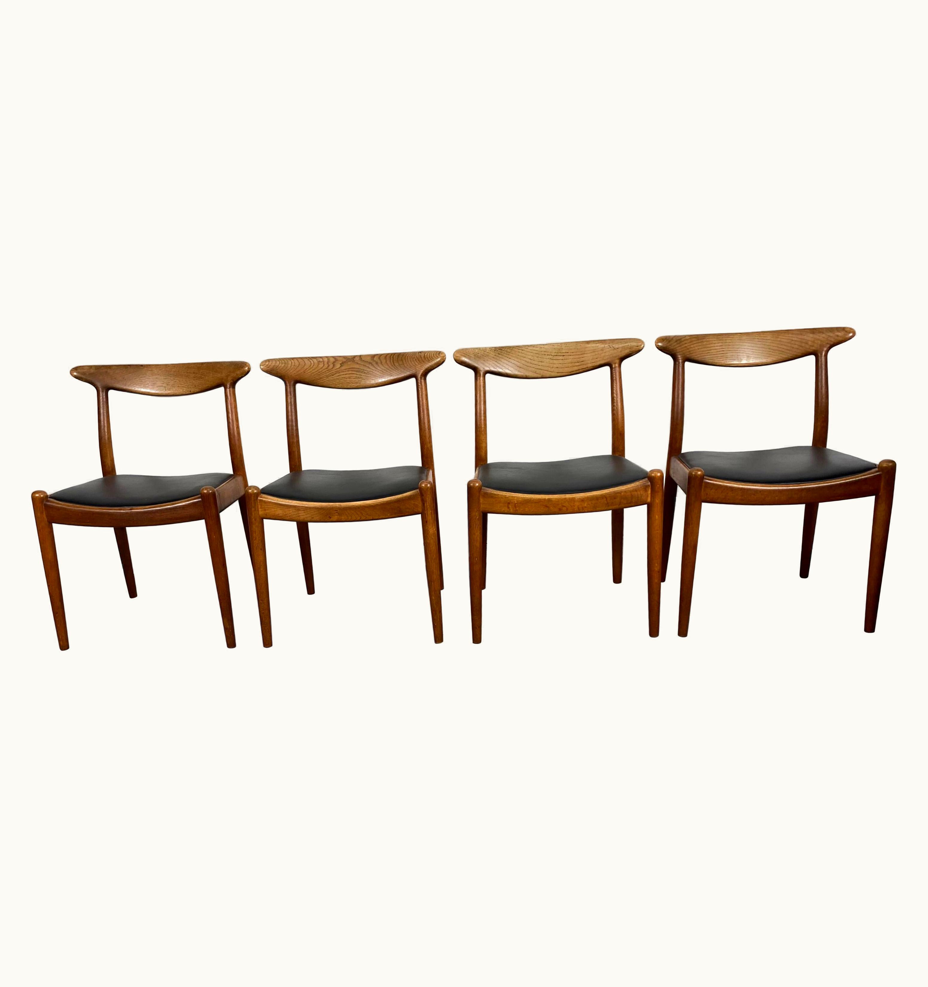 Hans J. Wegner Hans J. Wegner Classic Set Of Four W2 Dining Chairs By Hans Wegner / Denmark