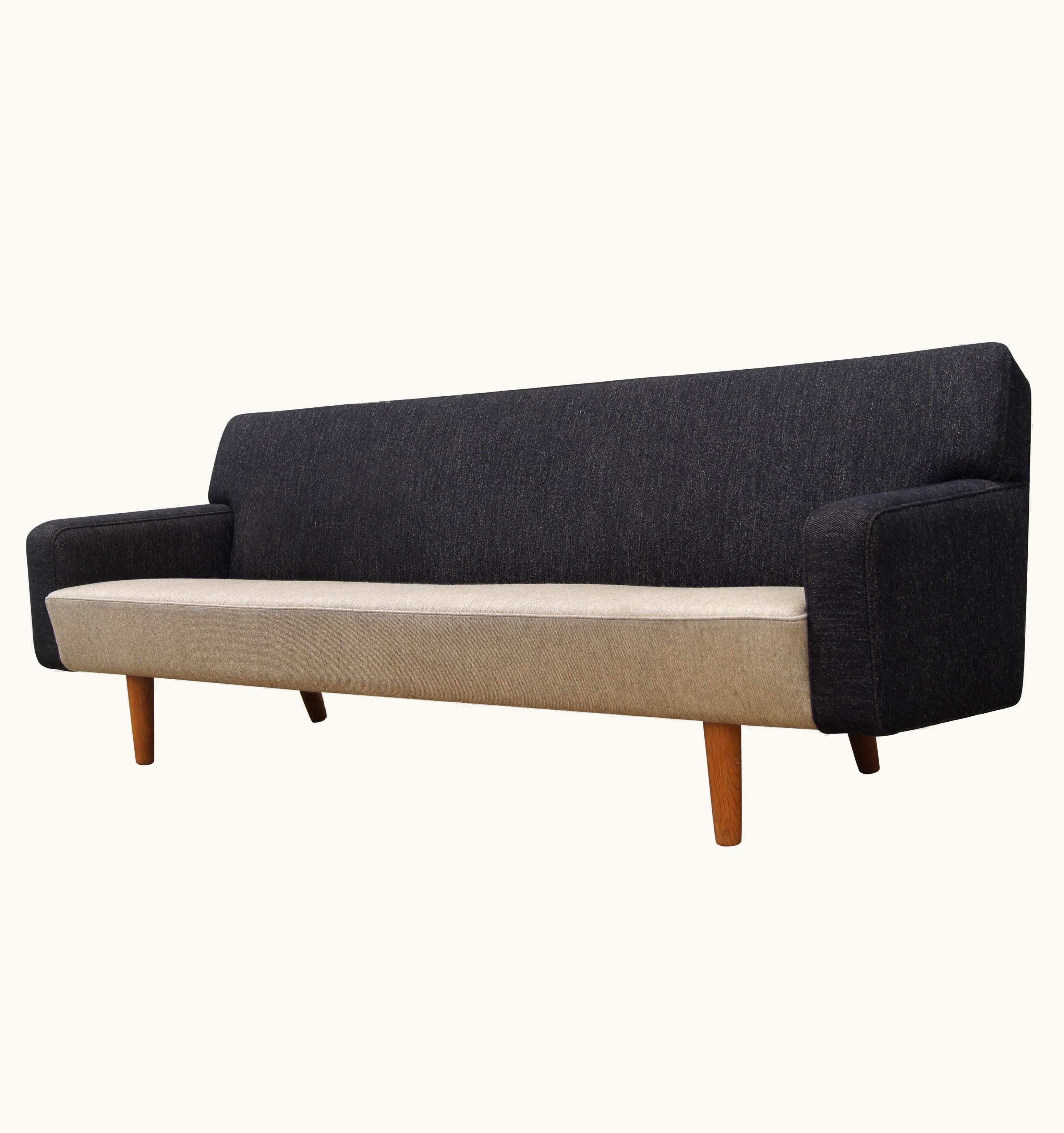 Hans J. Wegner Hans J. Wegner Two-Tone AP33 Sofa By Hans Wegner For A.P. Stolen