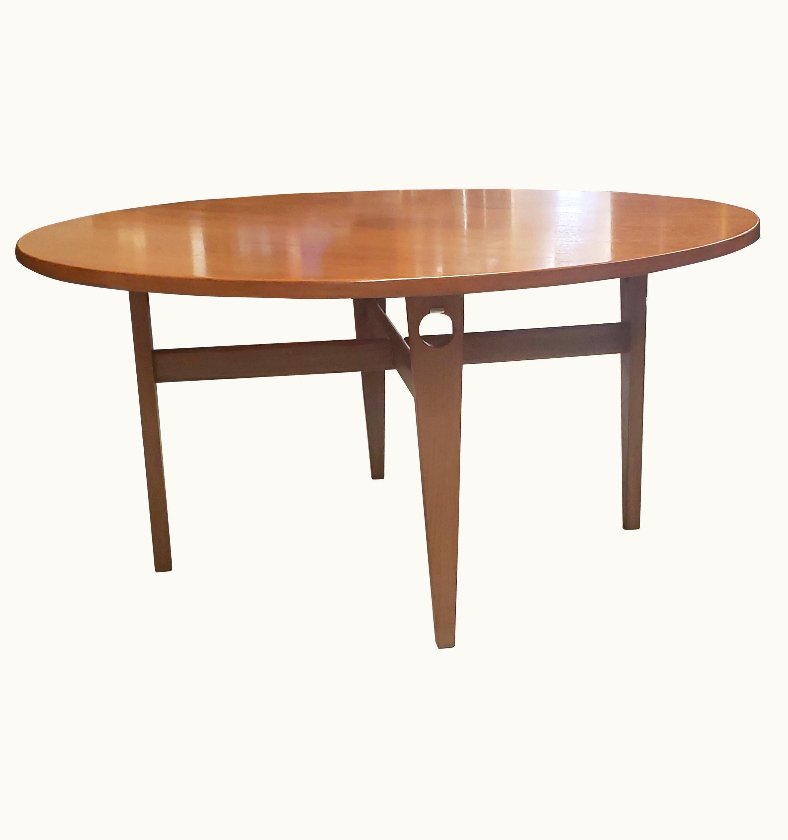 Hans J. Wegner Hans J. Wegner Round Hans Wegner Keyhole Dining Table In Teak