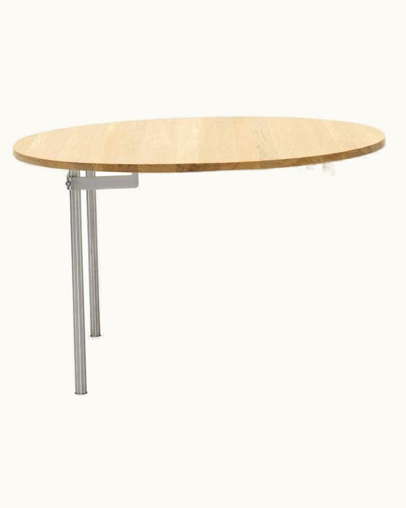 Hans J. Wegner Hans J. Wegner CH388 Round Dining Table In Oak Oil By Hans J. Wegner