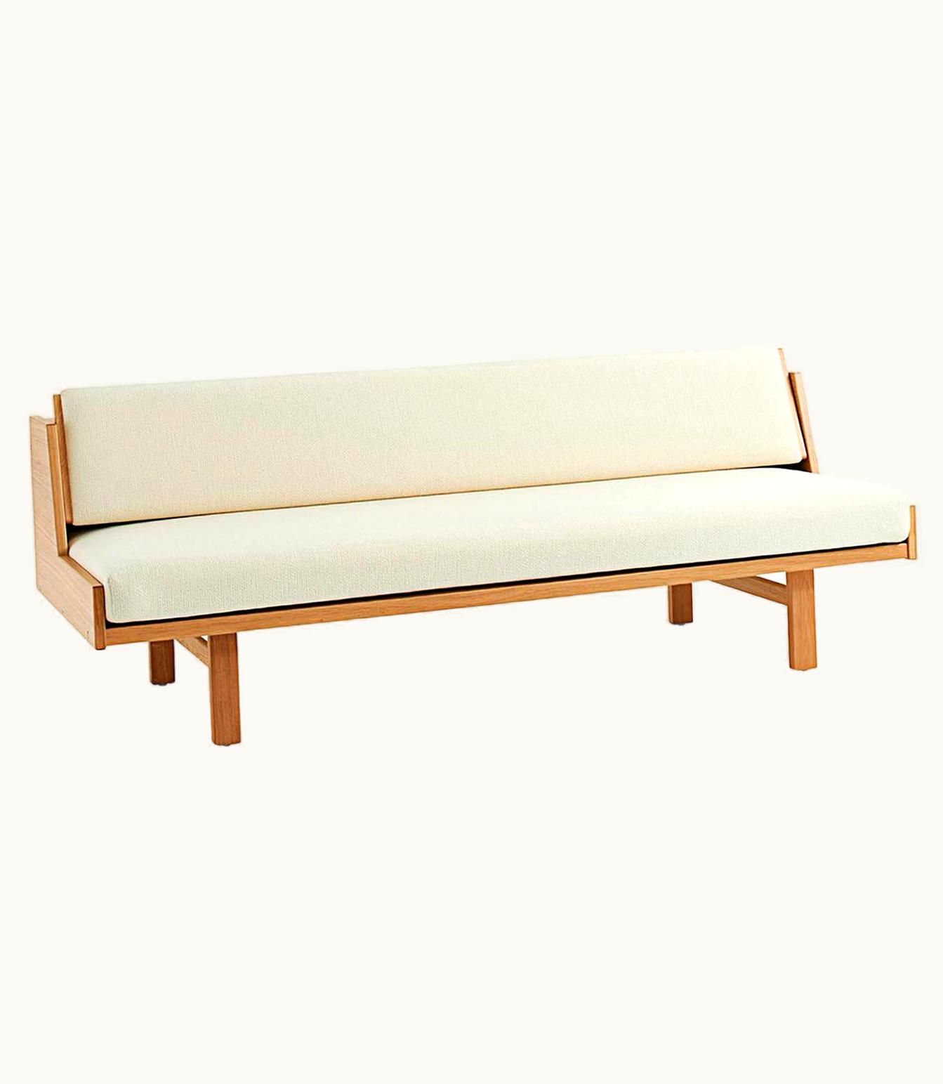 Hans J. Wegner Hans J. Wegner GE-258 Day Bed - Stained Beech