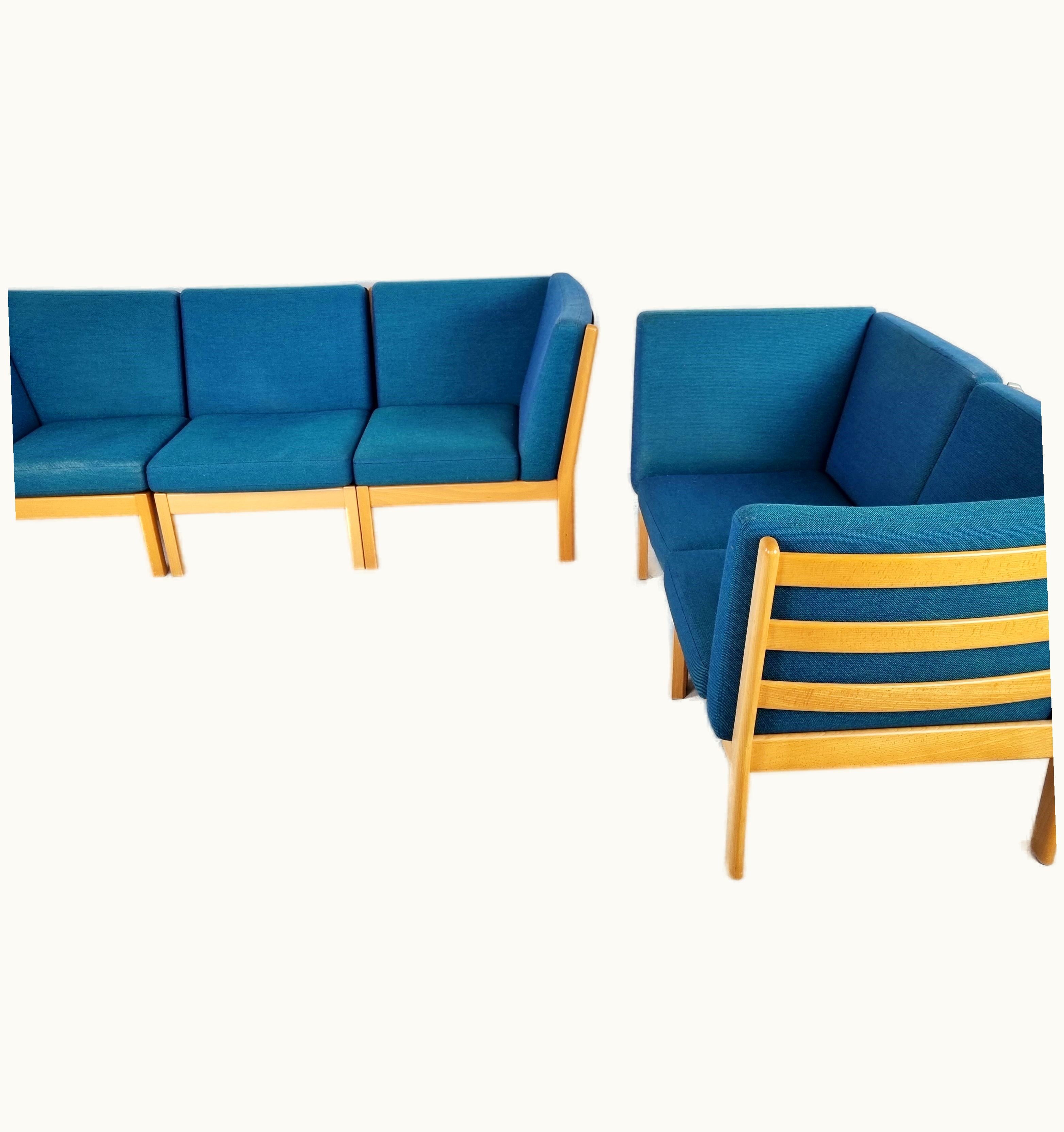 Hans J. Wegner Hans J. Wegner GE-280 Modular Sofa