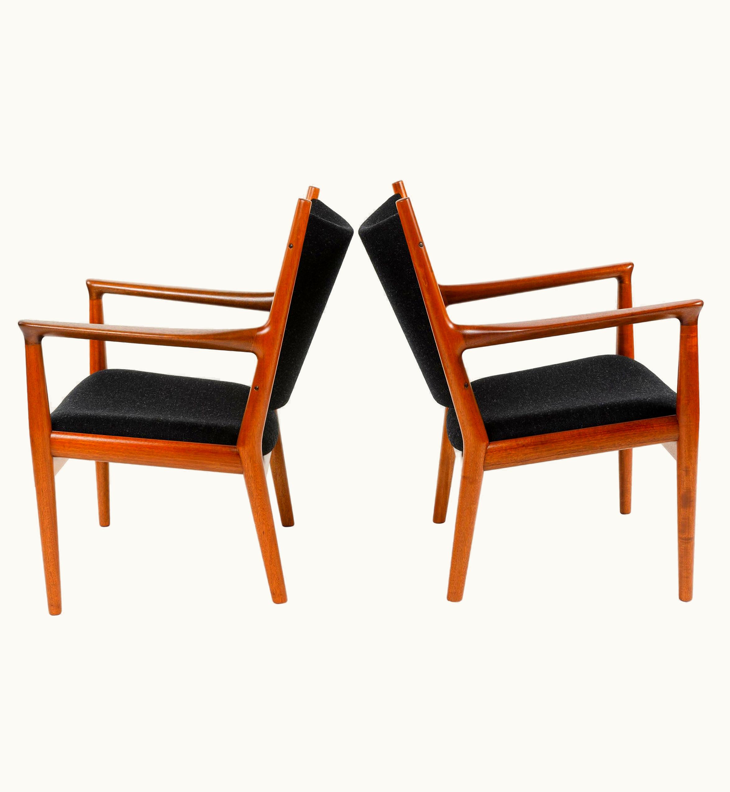 Hans J. Wegner Hans J. Wegner Pair Of Mahogany Lounge Chairs By Hans J. Wegner For Johannes Hansen