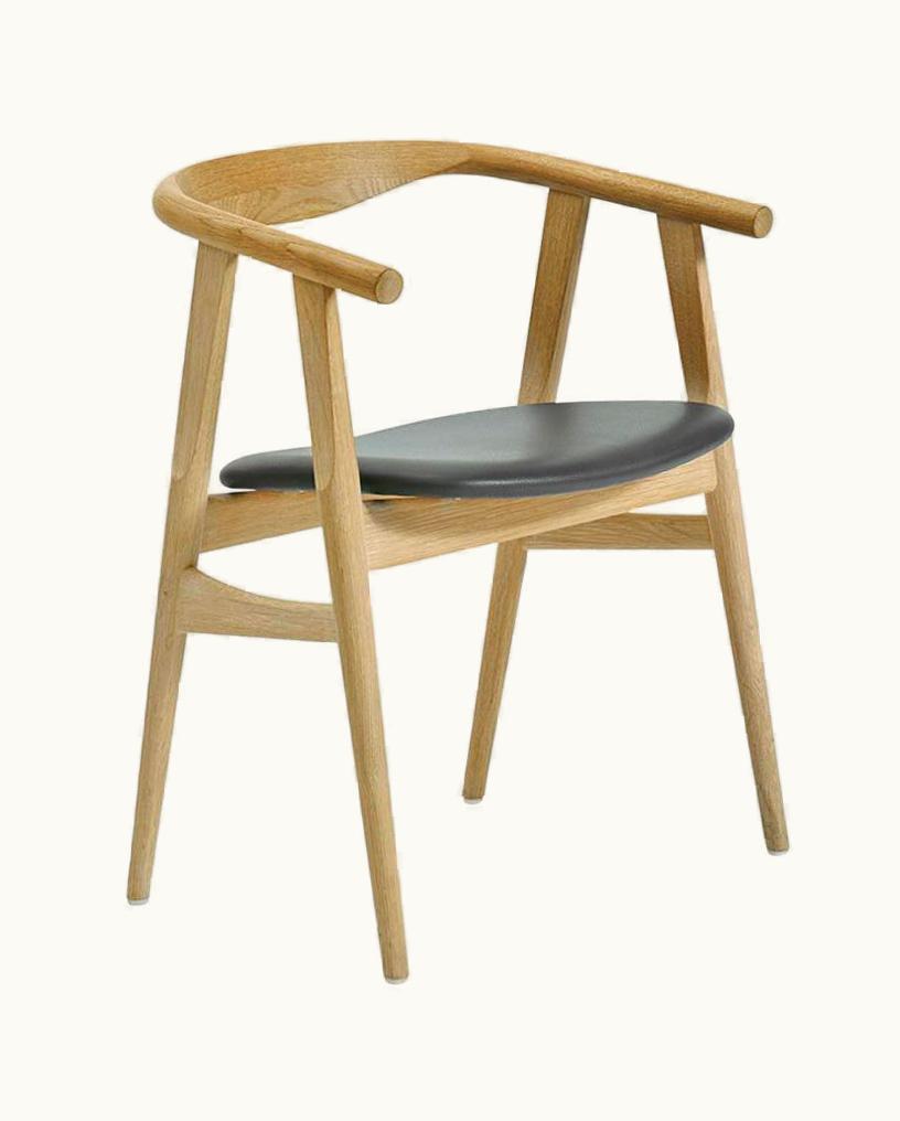 Hans J. Wegner Hans J. Wegner GE-525 Dining Chair, Lacquered Beech