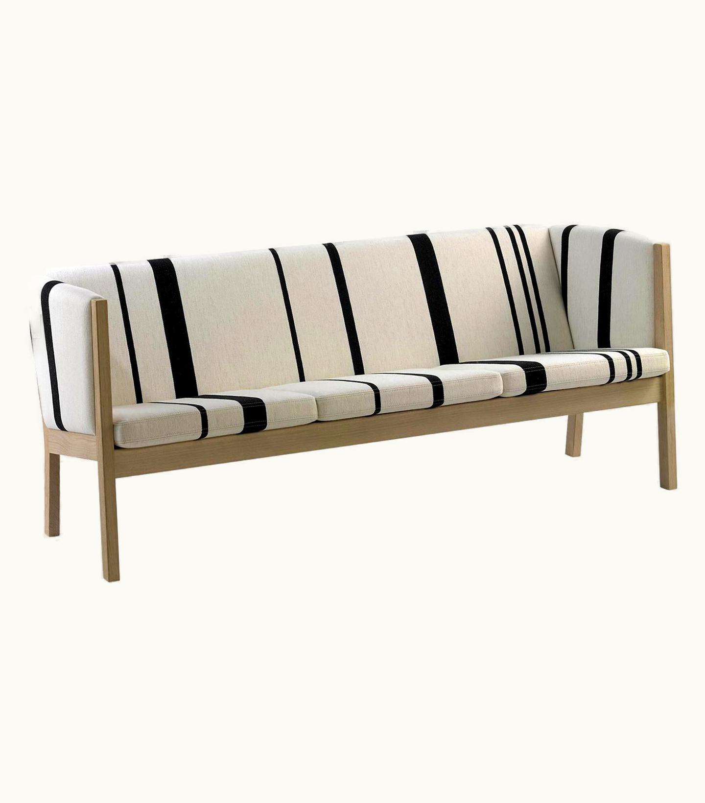 Hans J. Wegner Hans J. Wegner GE 285 3-Seat Sofa