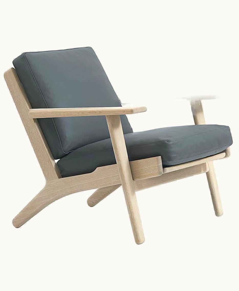 Hans J. Wegner Hans J. Wegner GE-290 Lounge Chair, Lacquered Oak