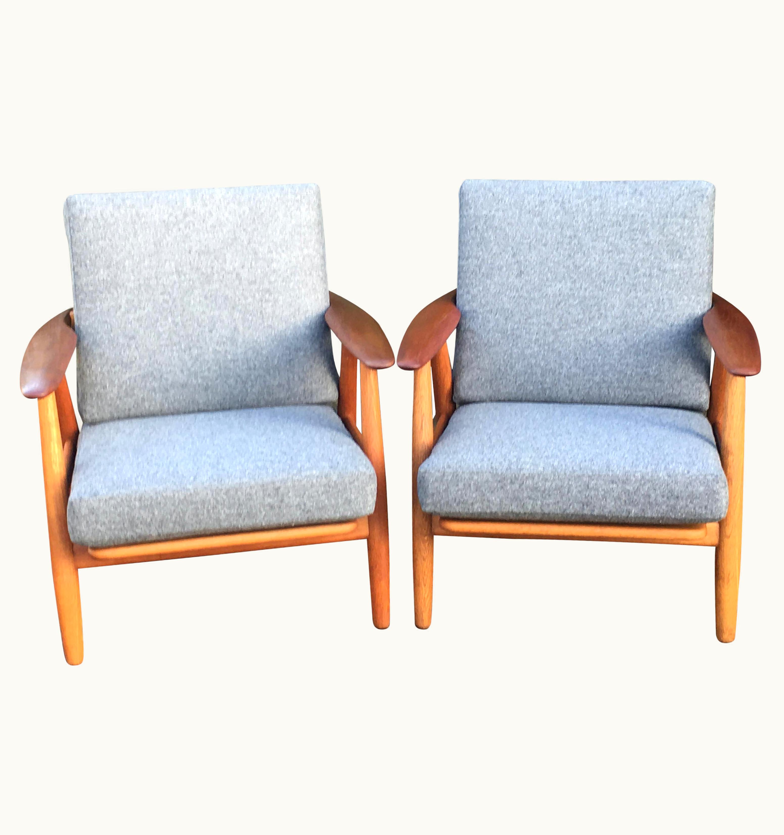 Hans J. Wegner Hans J. Wegner Pair Of Original Teak And Oak Cigar Chairs In Grey By Hans J. Wegner For GETAMA