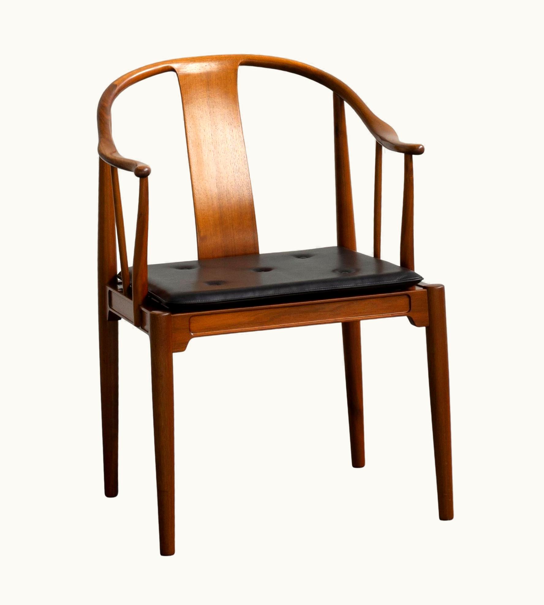 Hans J. Wegner Hans J. Wegner Chinese Chair In Walnut For Fritz Hansen