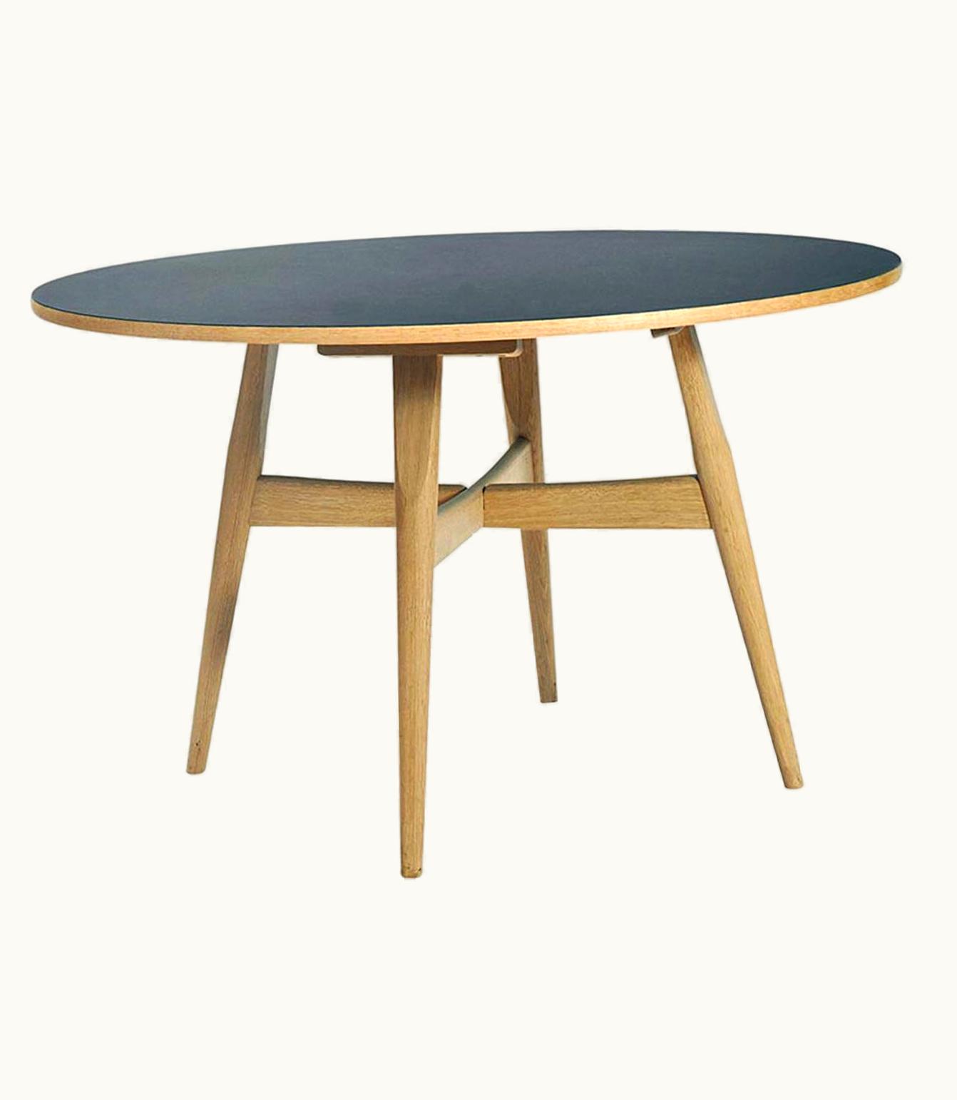 Hans J. Wegner Hans J. Wegner GE-526 Dining Table, Laminate Top In Oak With Legs In Stained Oak