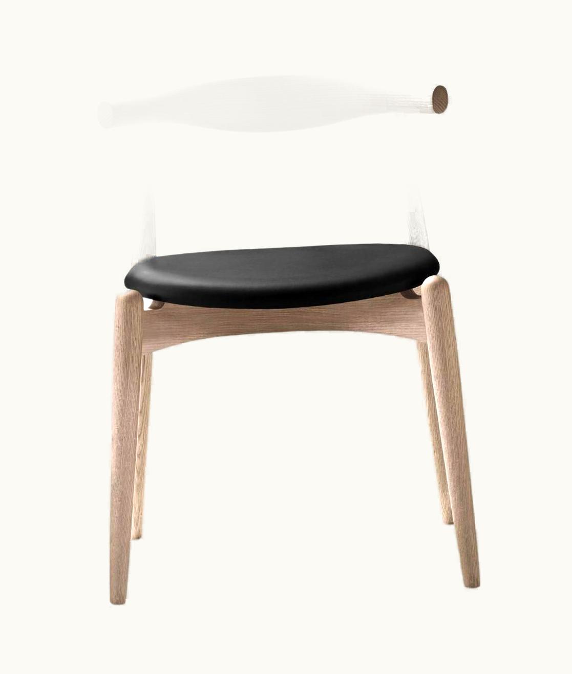 Hans J. Wegner Hans J. Wegner 'CH20' Chair In Oak, Black Leather And Soap For Carl Hansen & Son