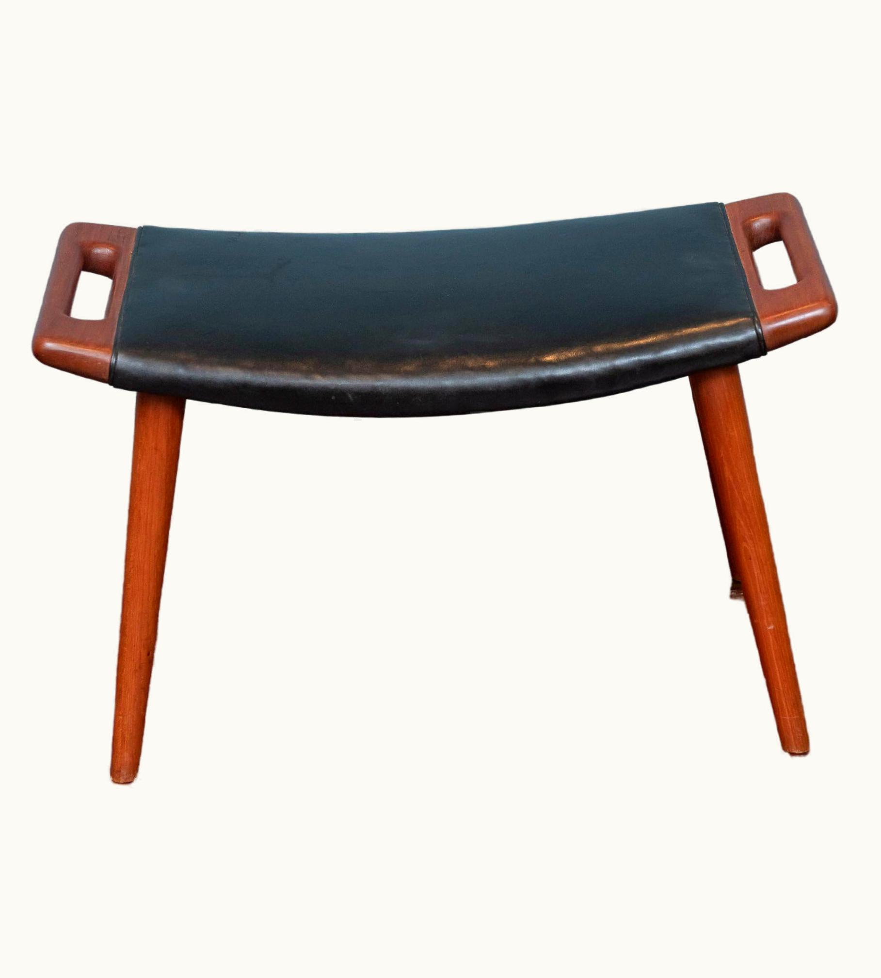 Hans J. Wegner Hans J. Wegner Papa Bear Ottoman, Model AP-29