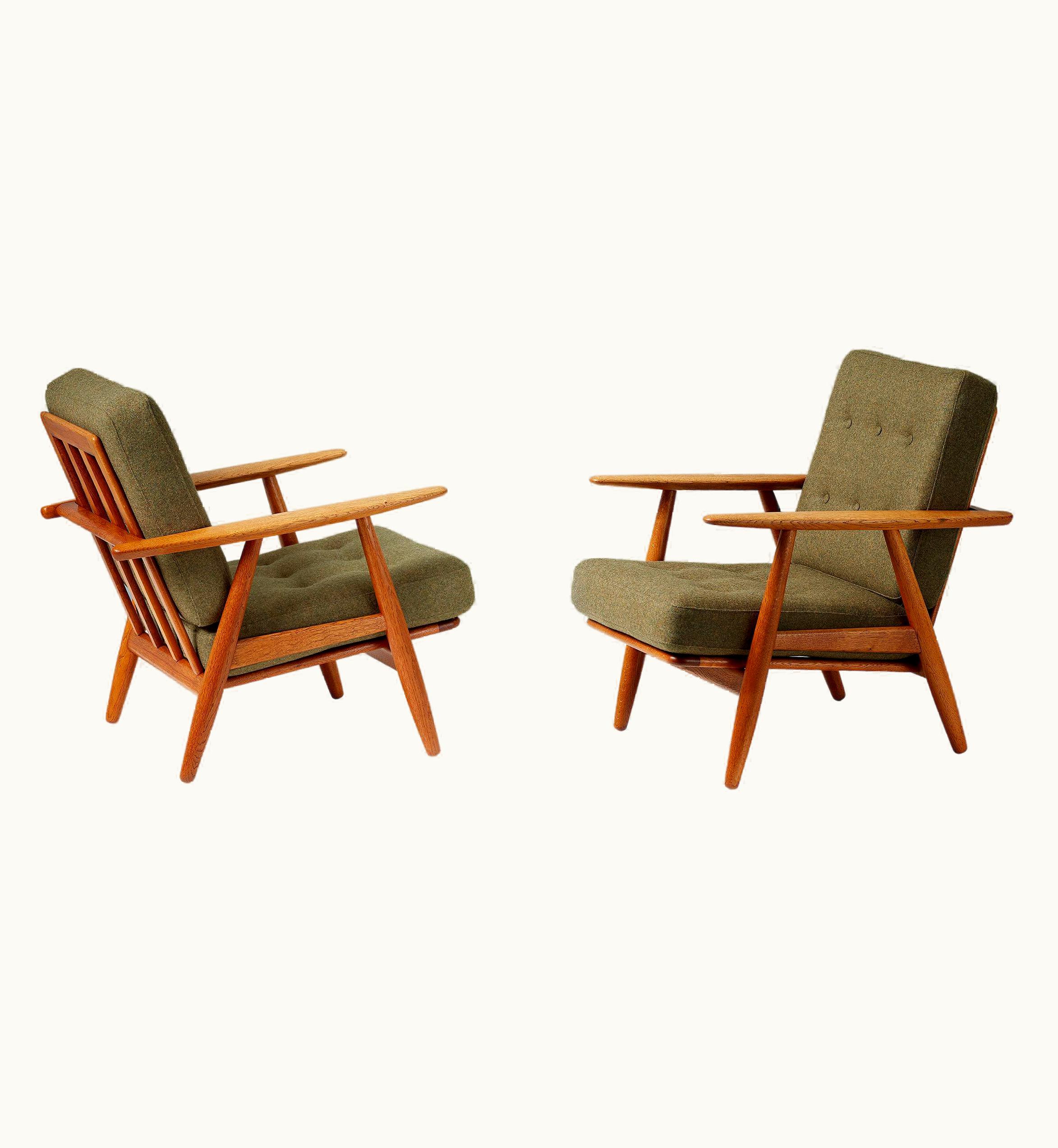Hans J. Wegner Hans J. Wegner 1950s Oak Cigar' Chairs
