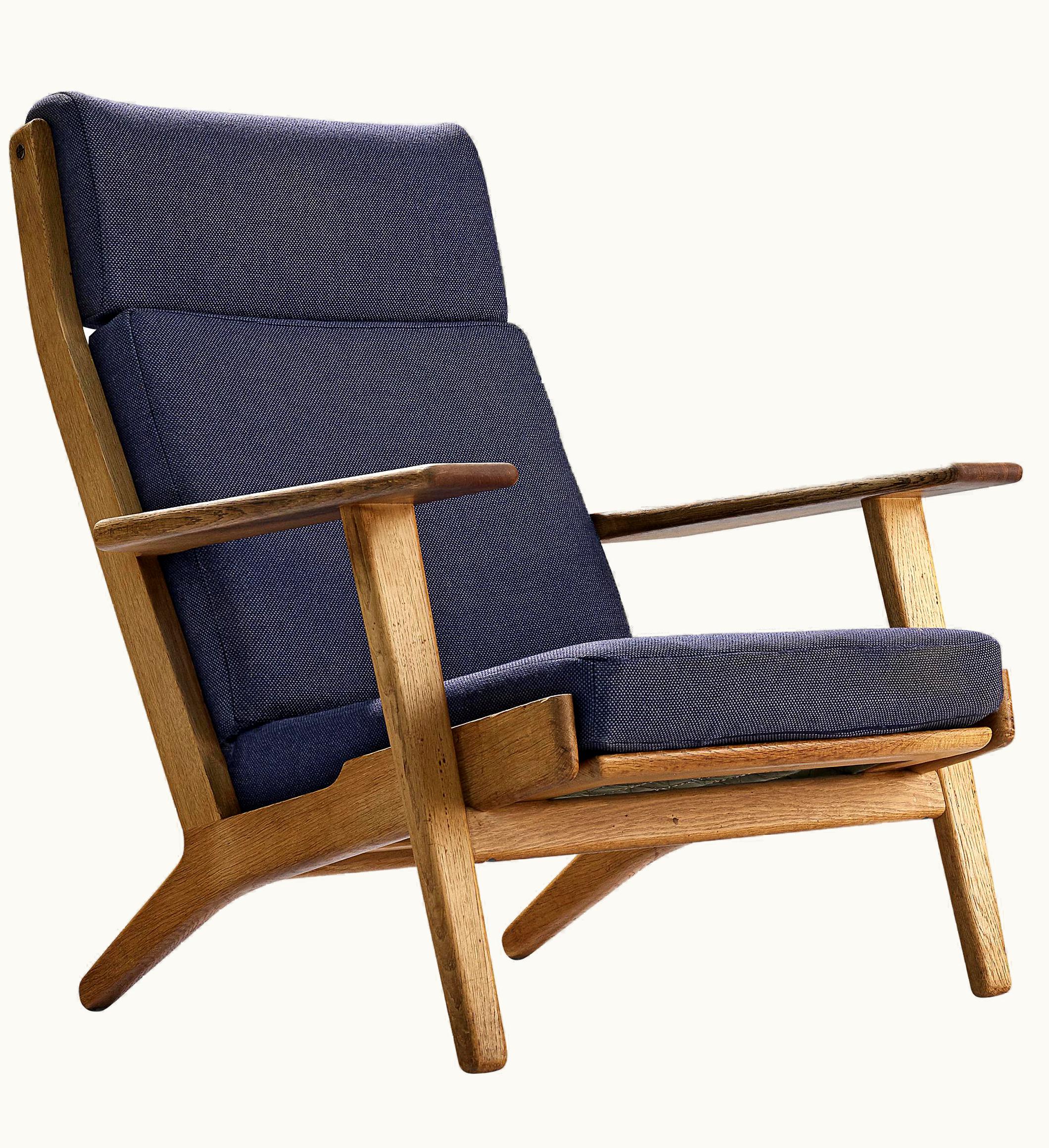 Hans J. Wegner Hans J. Wegner For GETAMA Lounge Chair In Oak And Dark Blue Upholstery