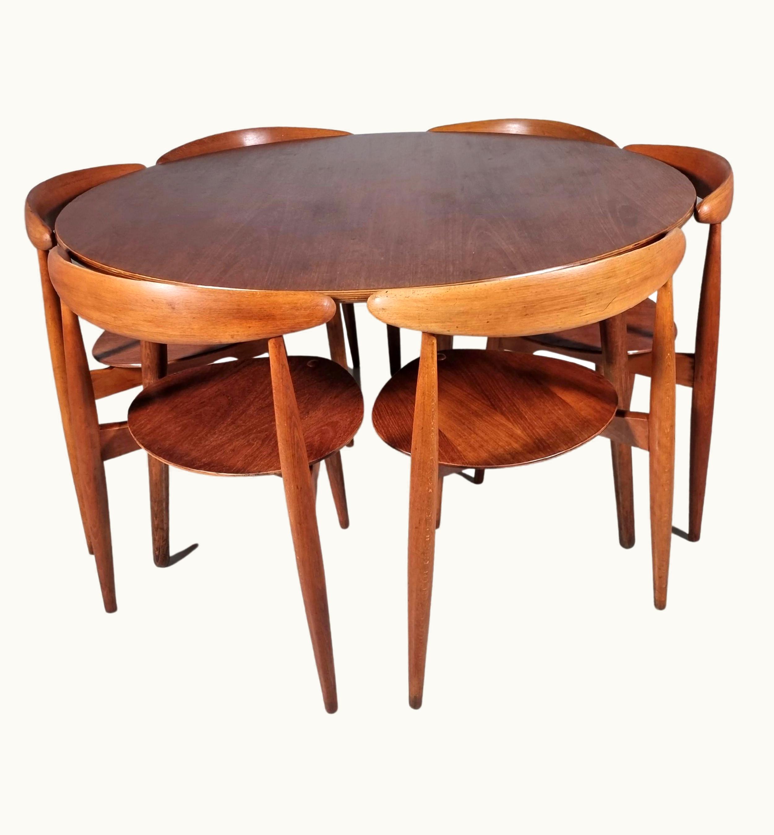 Hans J. Wegner Hans J. Wegner For Fritz Hansen, Dining Set With Heart Chairs, 1950s